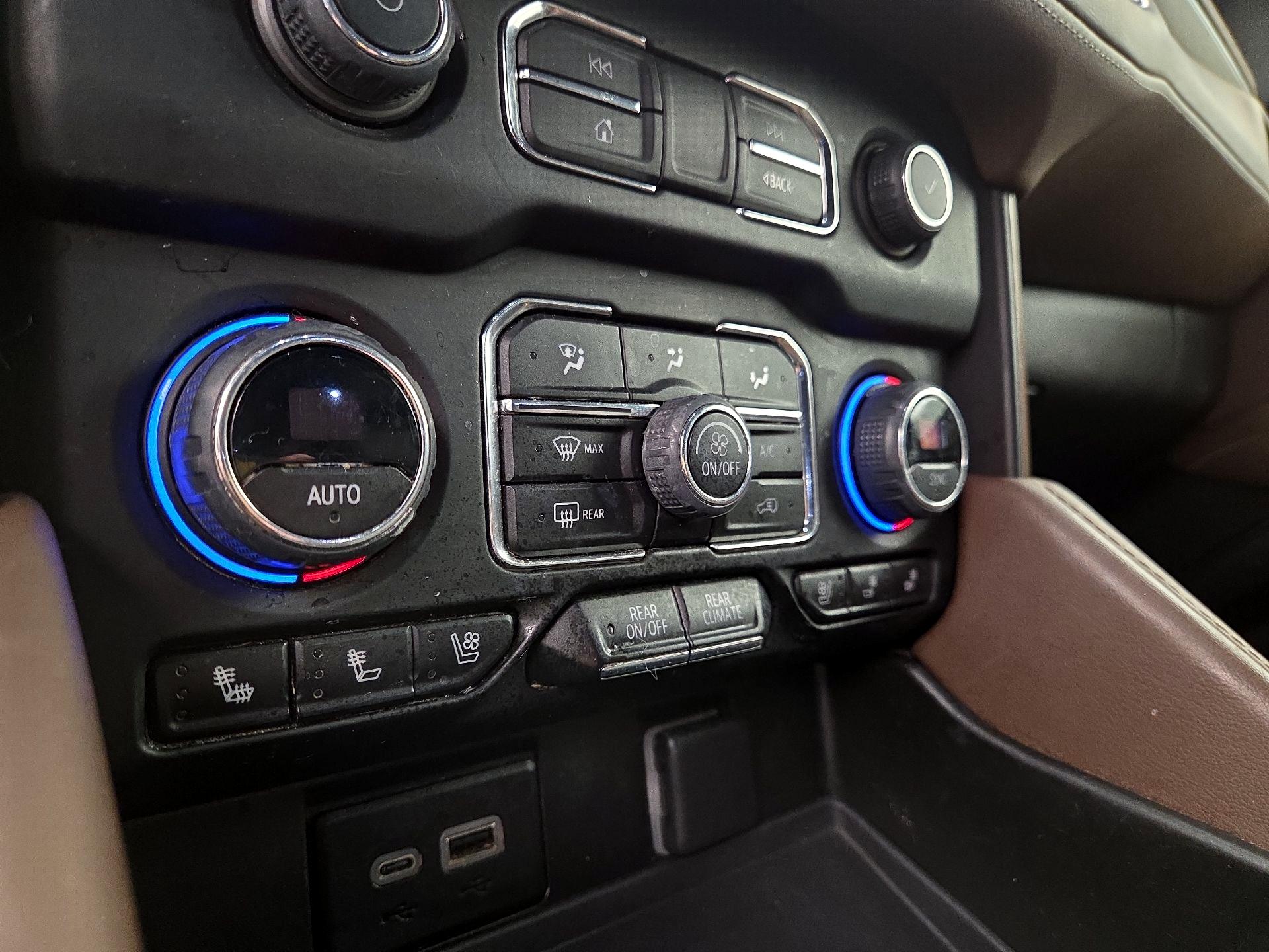 Thumbnail: 2023 Chevrolet Tahoe - 17