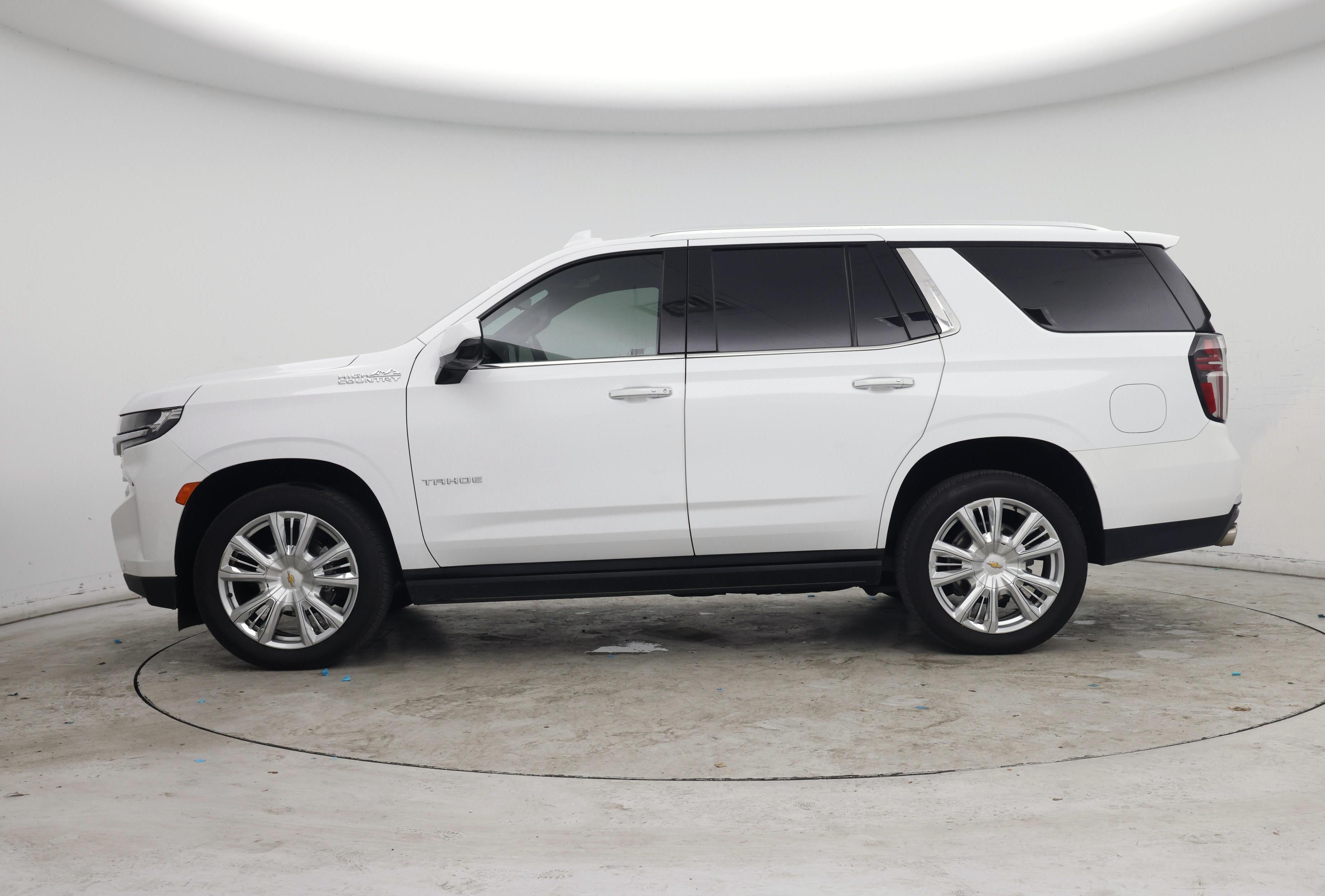 Thumbnail: 2023 Chevrolet Tahoe - 3