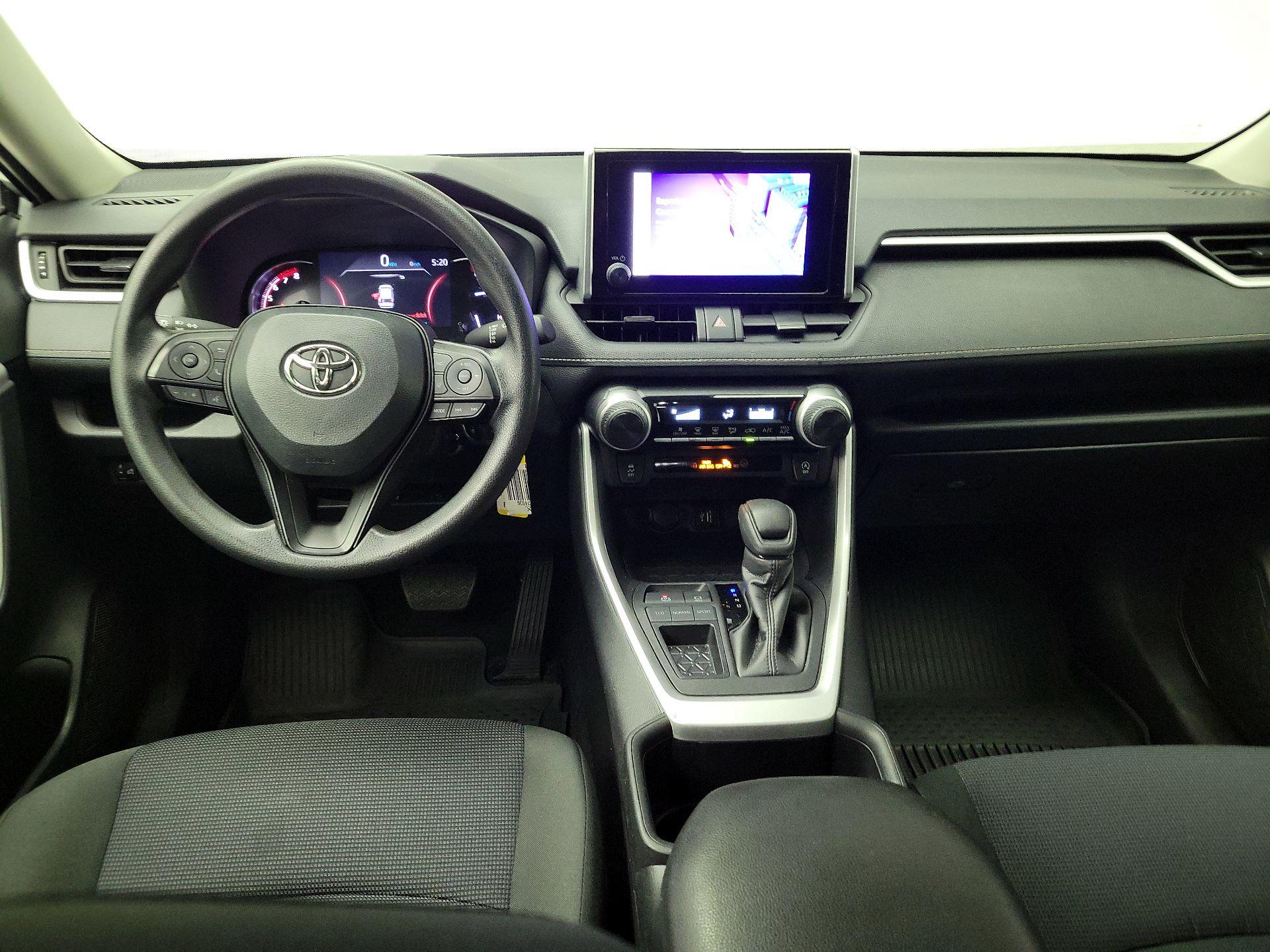 Thumbnail: 2024 Toyota RAV4 - 9