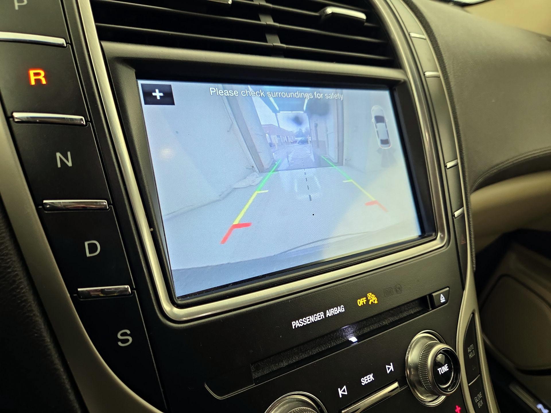 Thumbnail: 2019 Lincoln Nautilus - 14