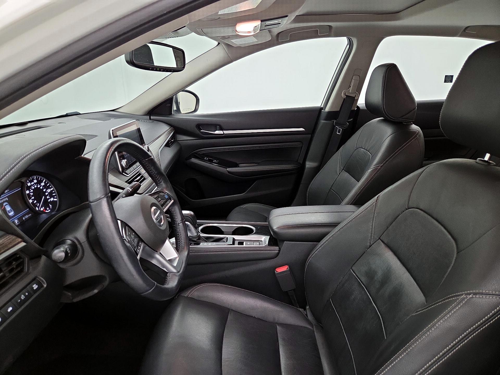 Thumbnail: 2020 Nissan Altima - 11