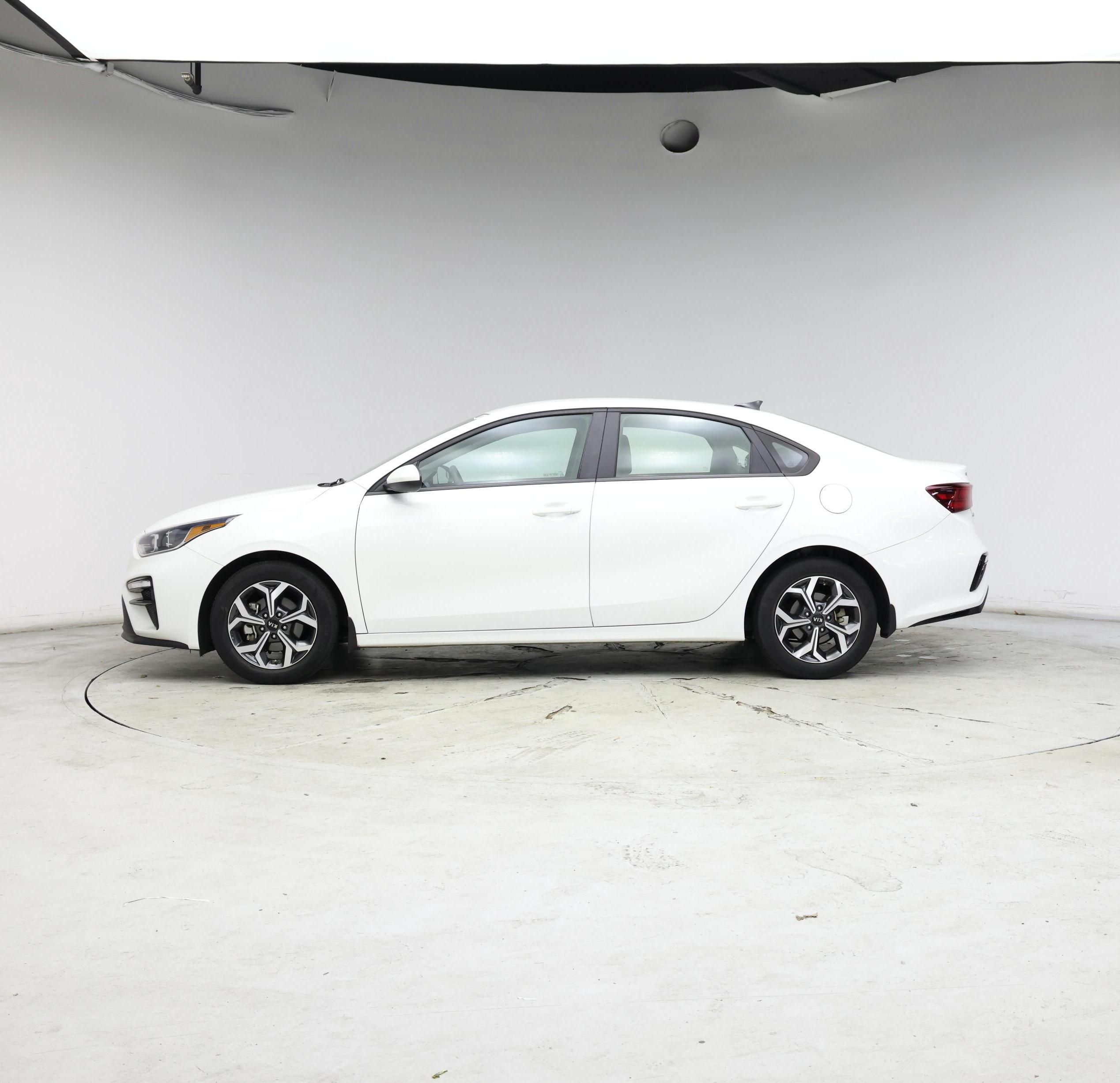 Thumbnail: 2021 Kia Forte - 3