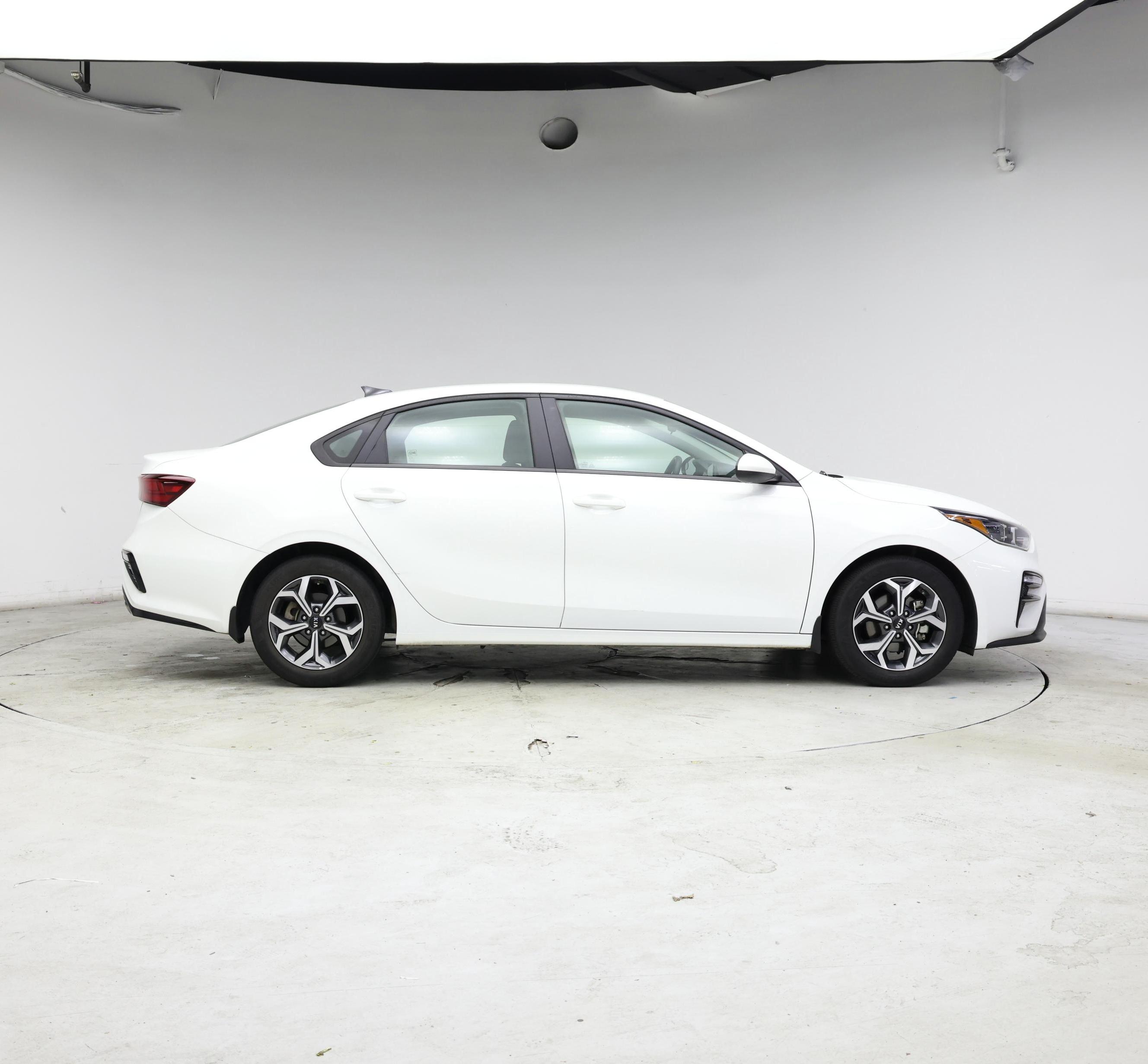 Thumbnail: 2021 Kia Forte - 7