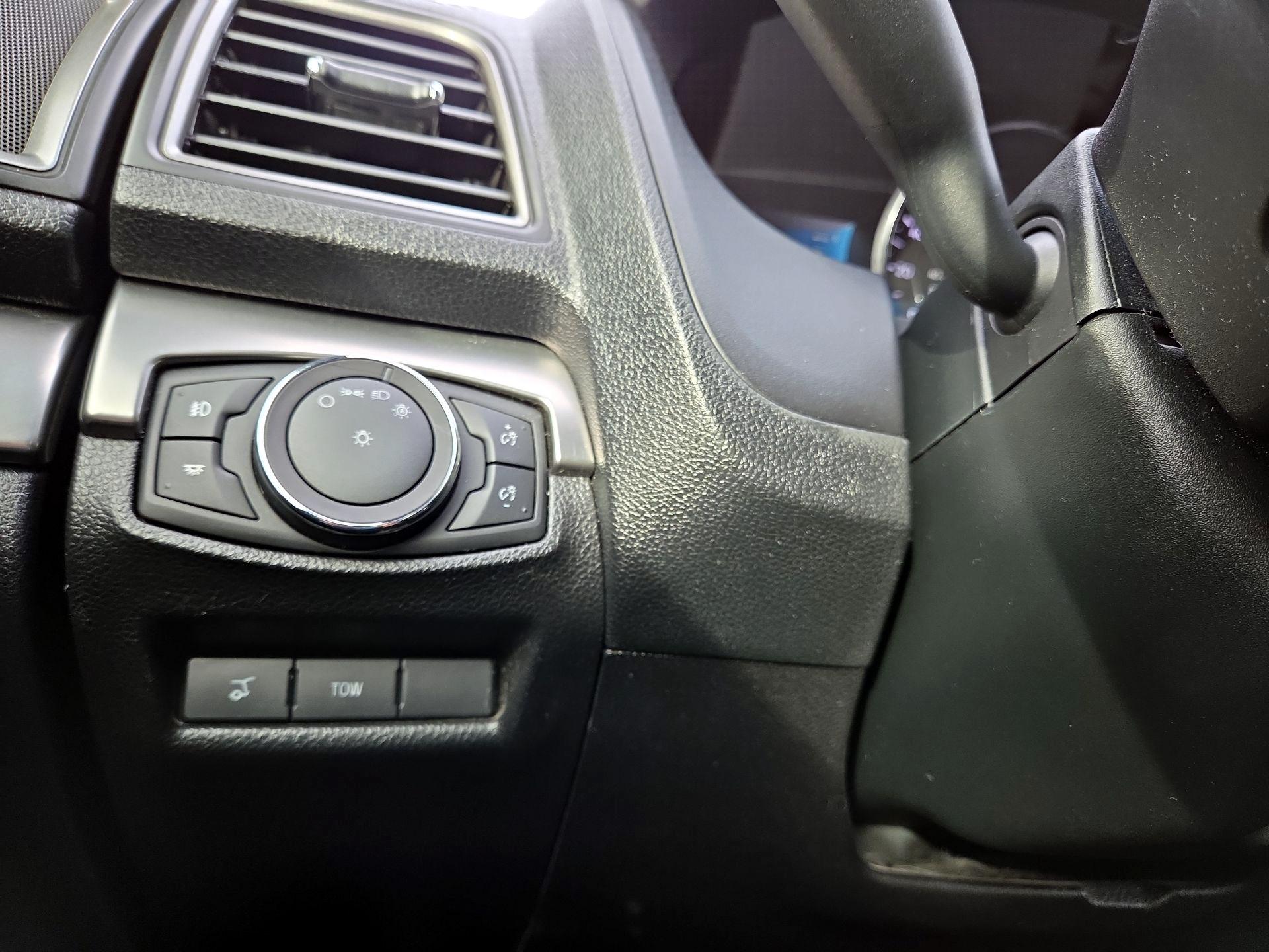 Thumbnail: 2019 Ford Explorer - 11