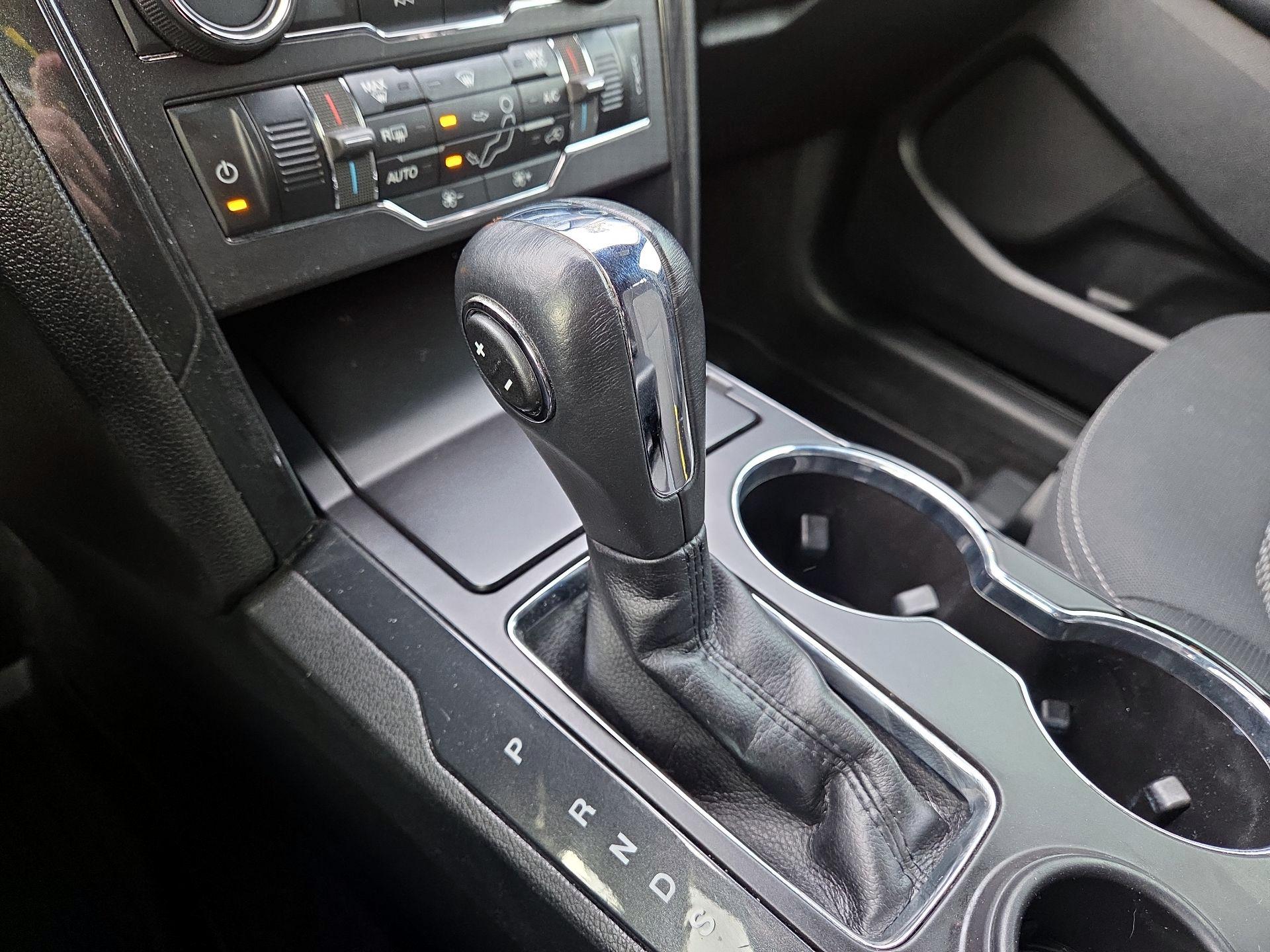 Thumbnail: 2019 Ford Explorer - 15