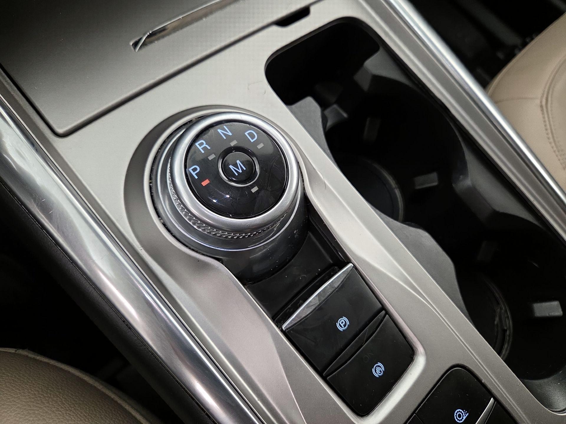 Thumbnail: 2020 Ford Explorer - 18