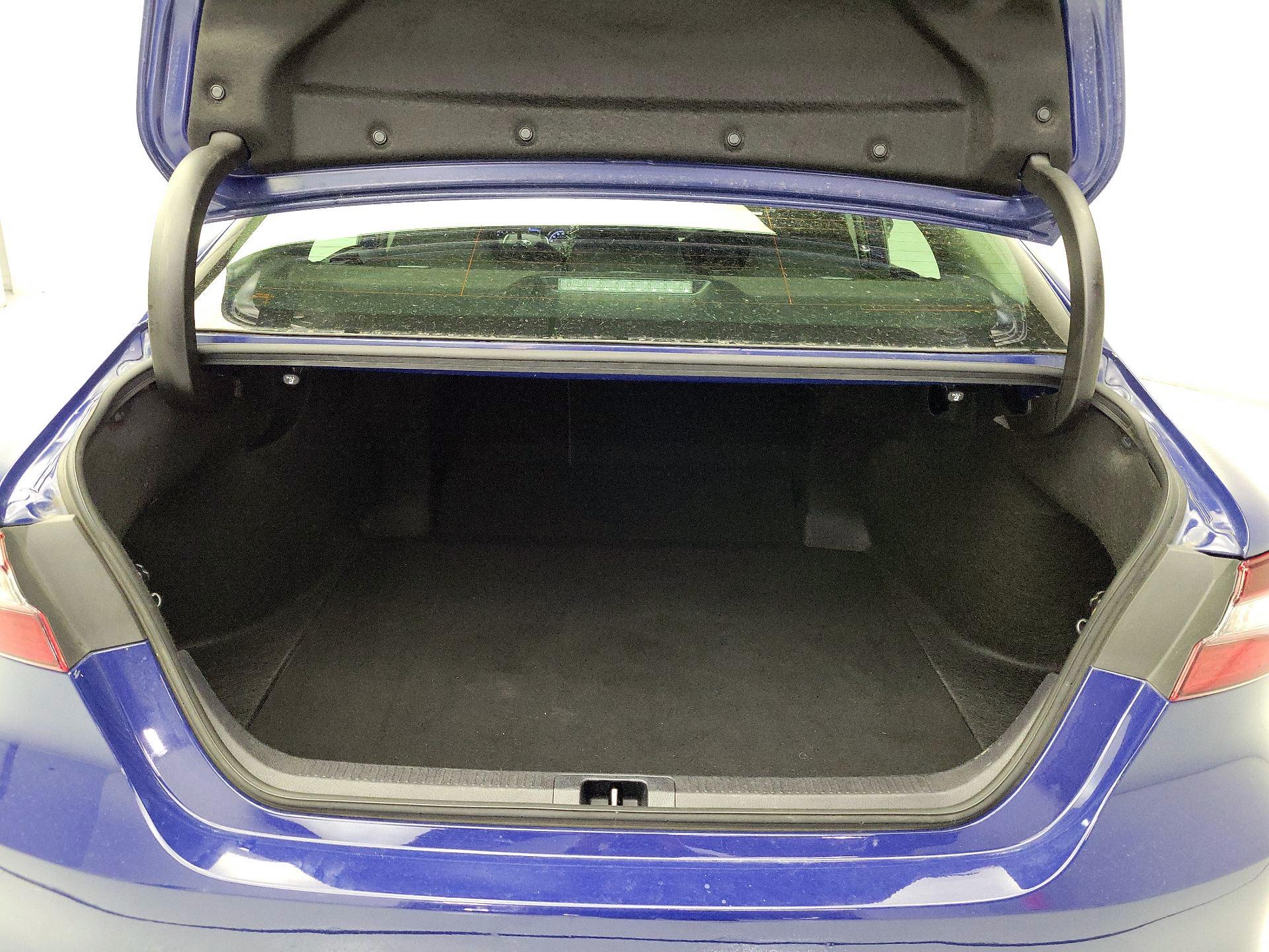 Thumbnail: 2024 Toyota Camry - 20