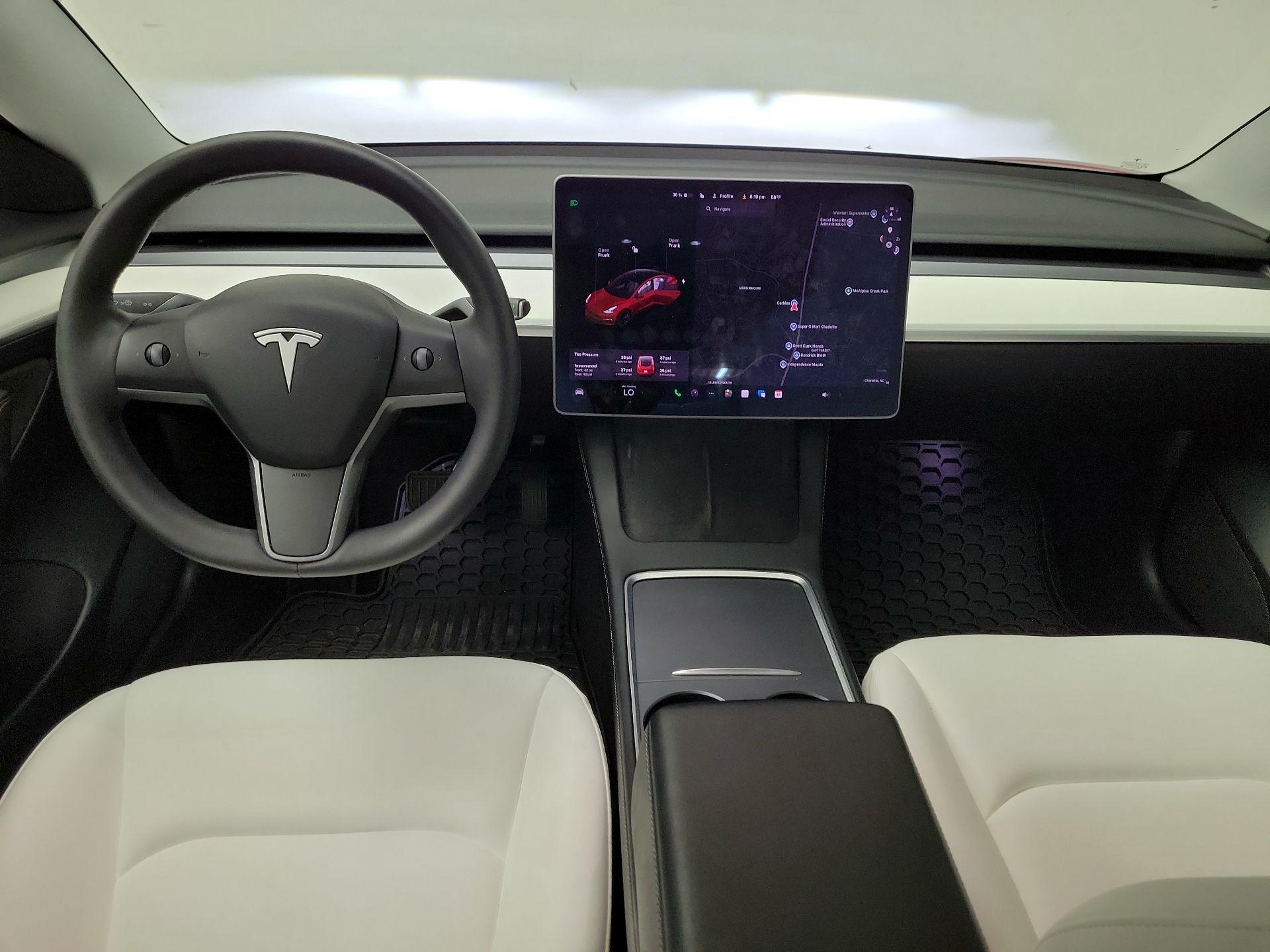 Thumbnail: 2021 Tesla Model 3 - 9