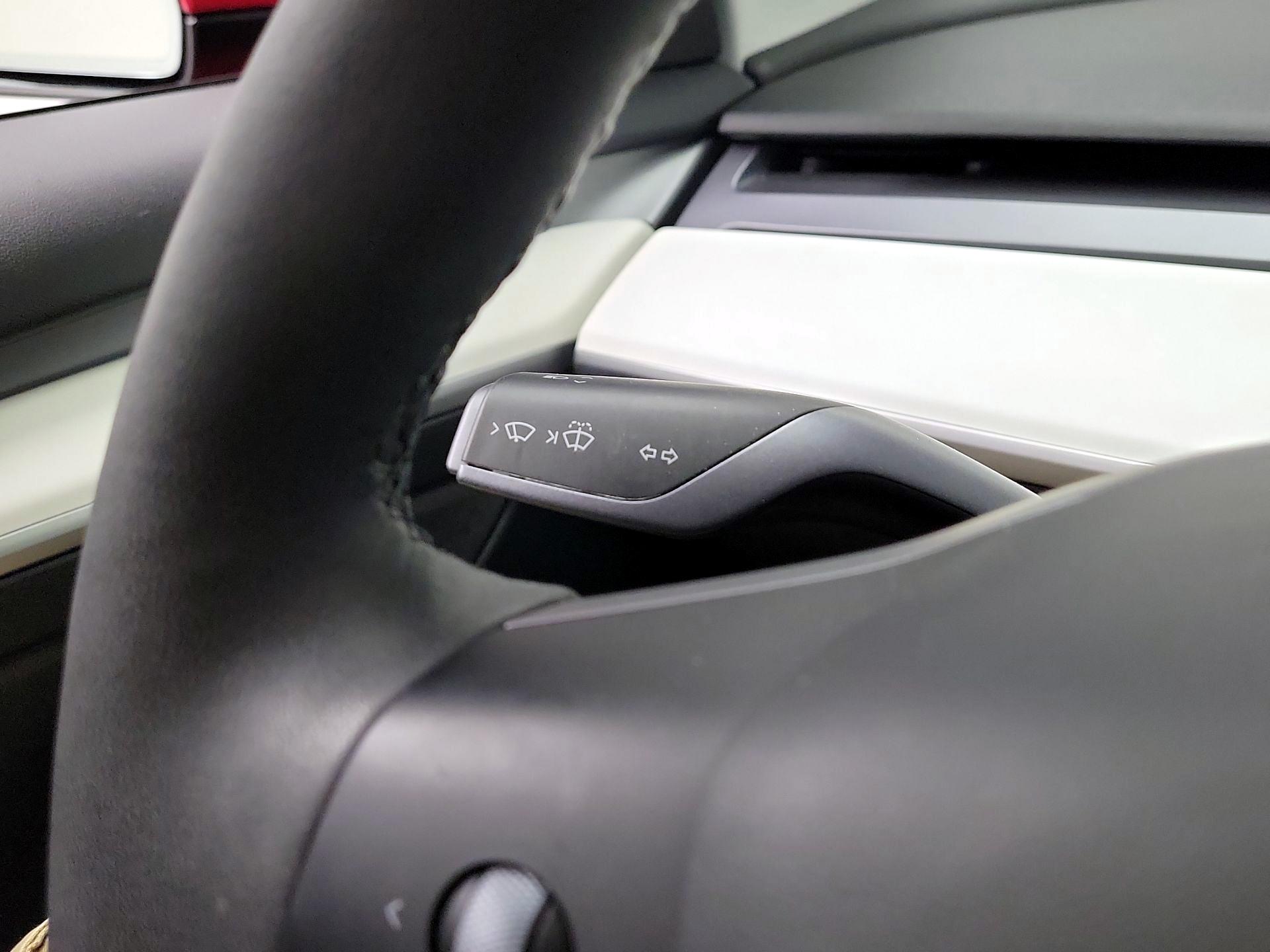 Thumbnail: 2021 Tesla Model 3 - 13