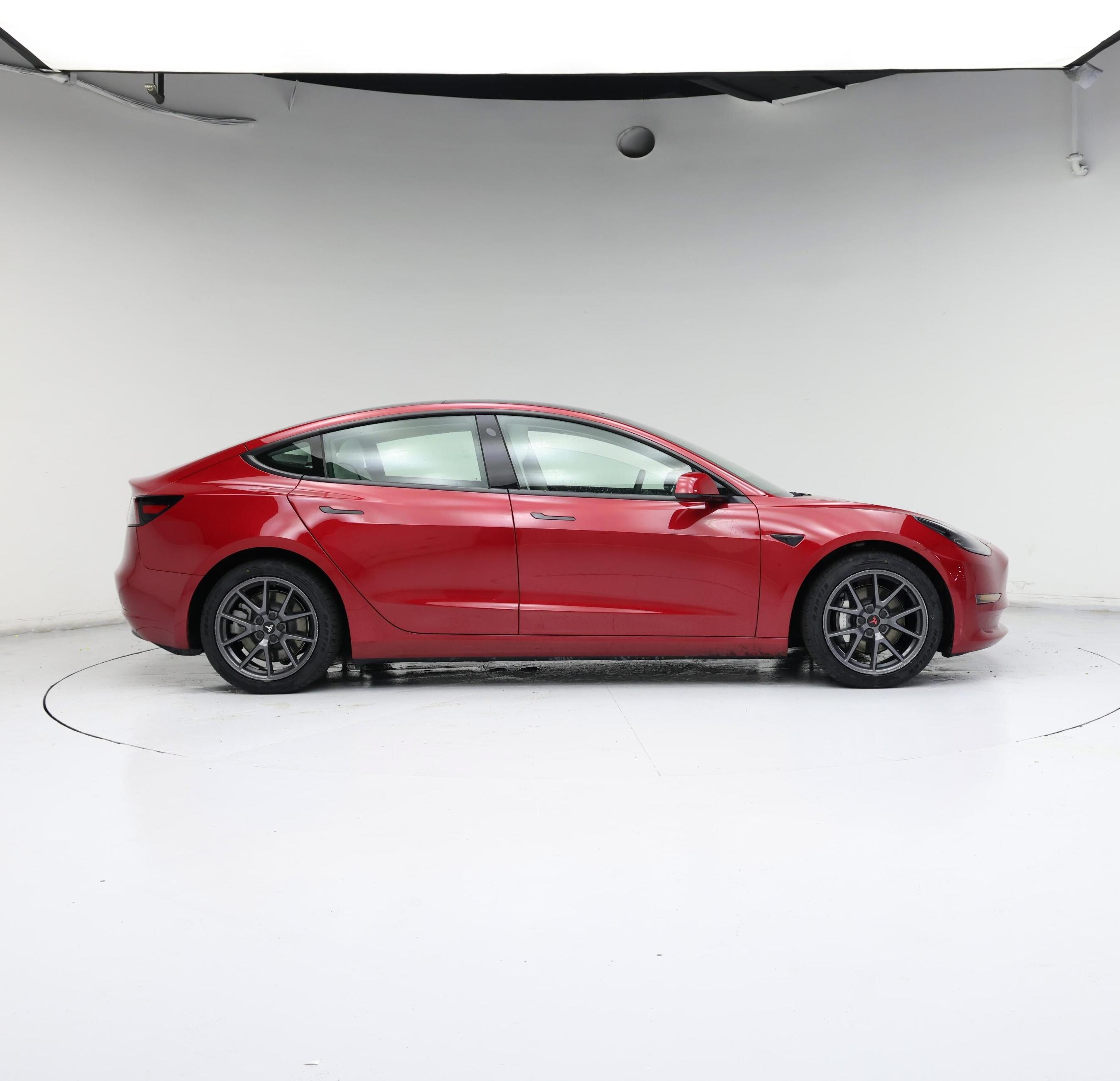 Thumbnail: 2021 Tesla Model 3 - 7