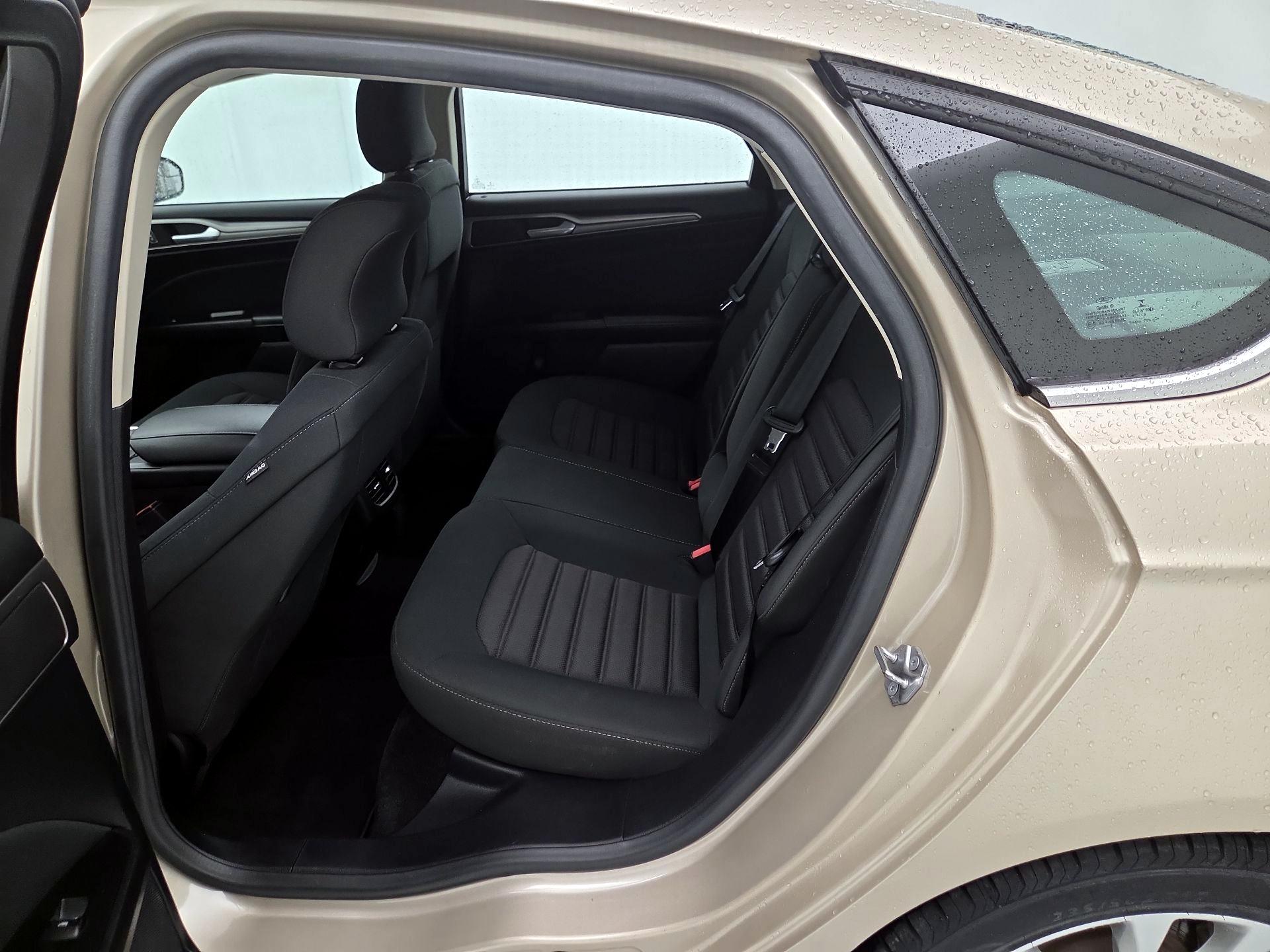 Thumbnail: 2017 Ford Fusion - 19