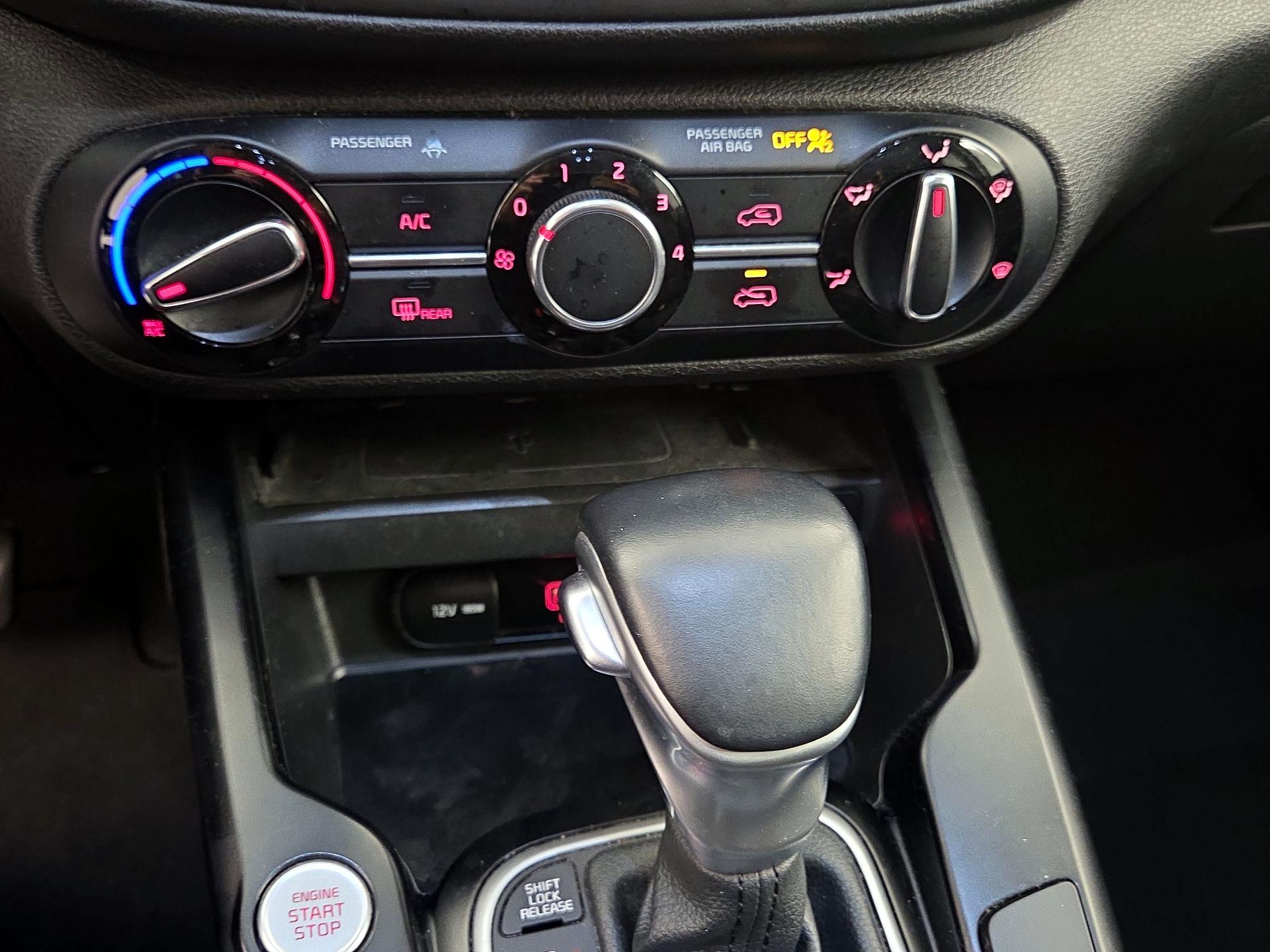 Thumbnail: 2020 Kia Soul - 16