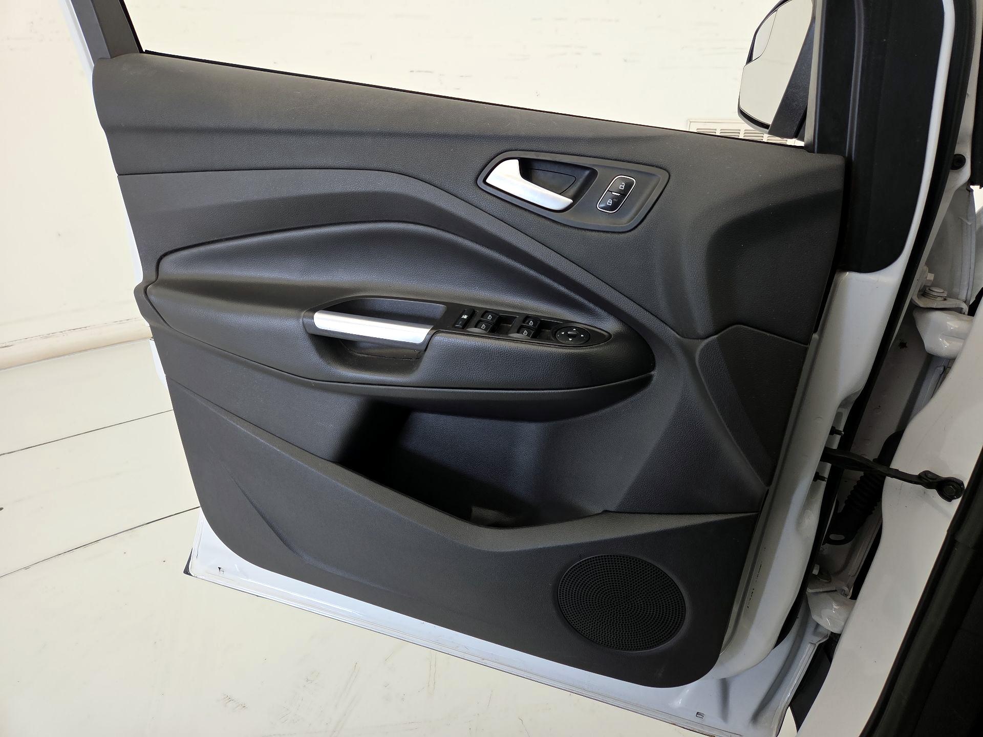 Thumbnail: 2017 Ford Escape - 12