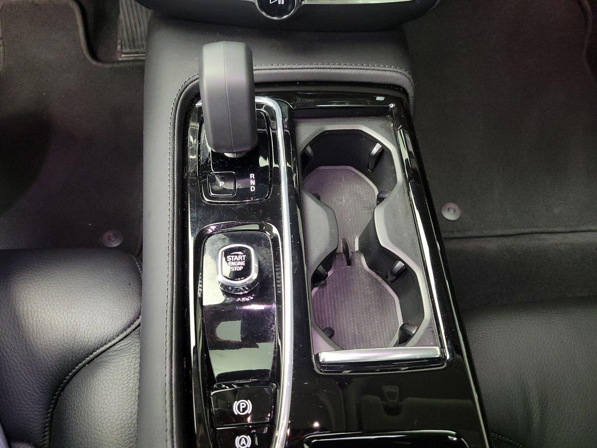 Thumbnail: 2023 Volvo S60 - 18