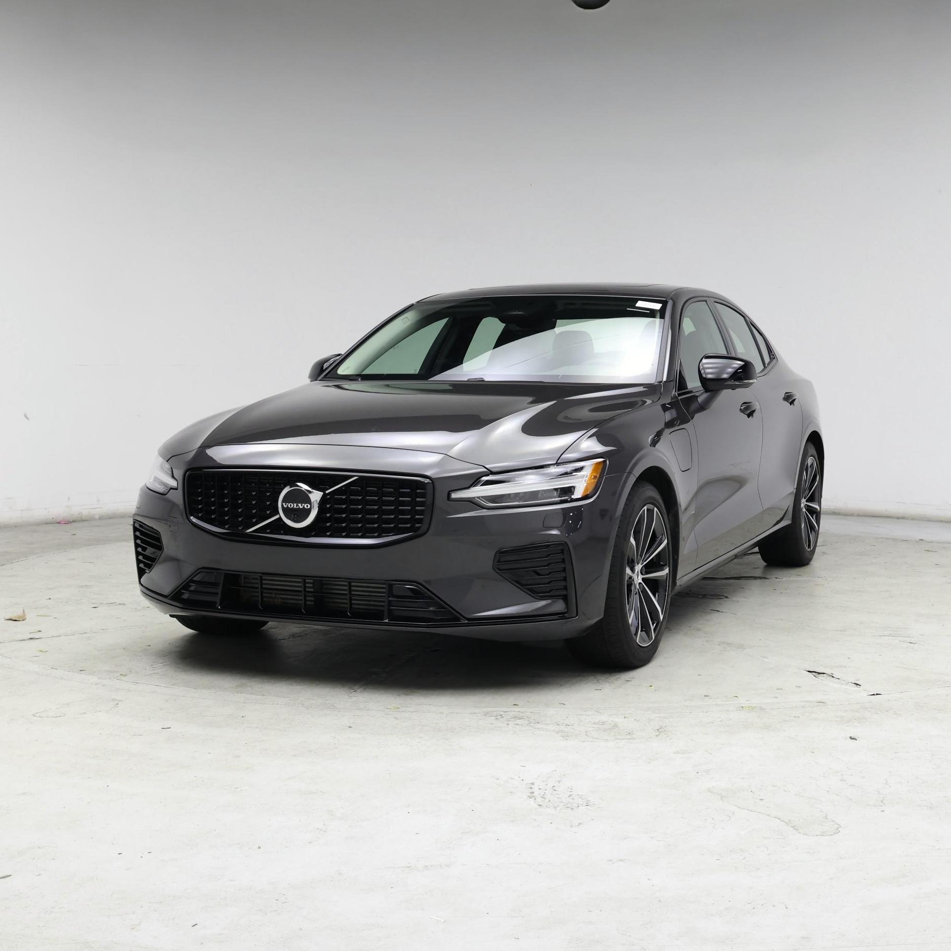 Thumbnail: 2023 Volvo S60 - 4