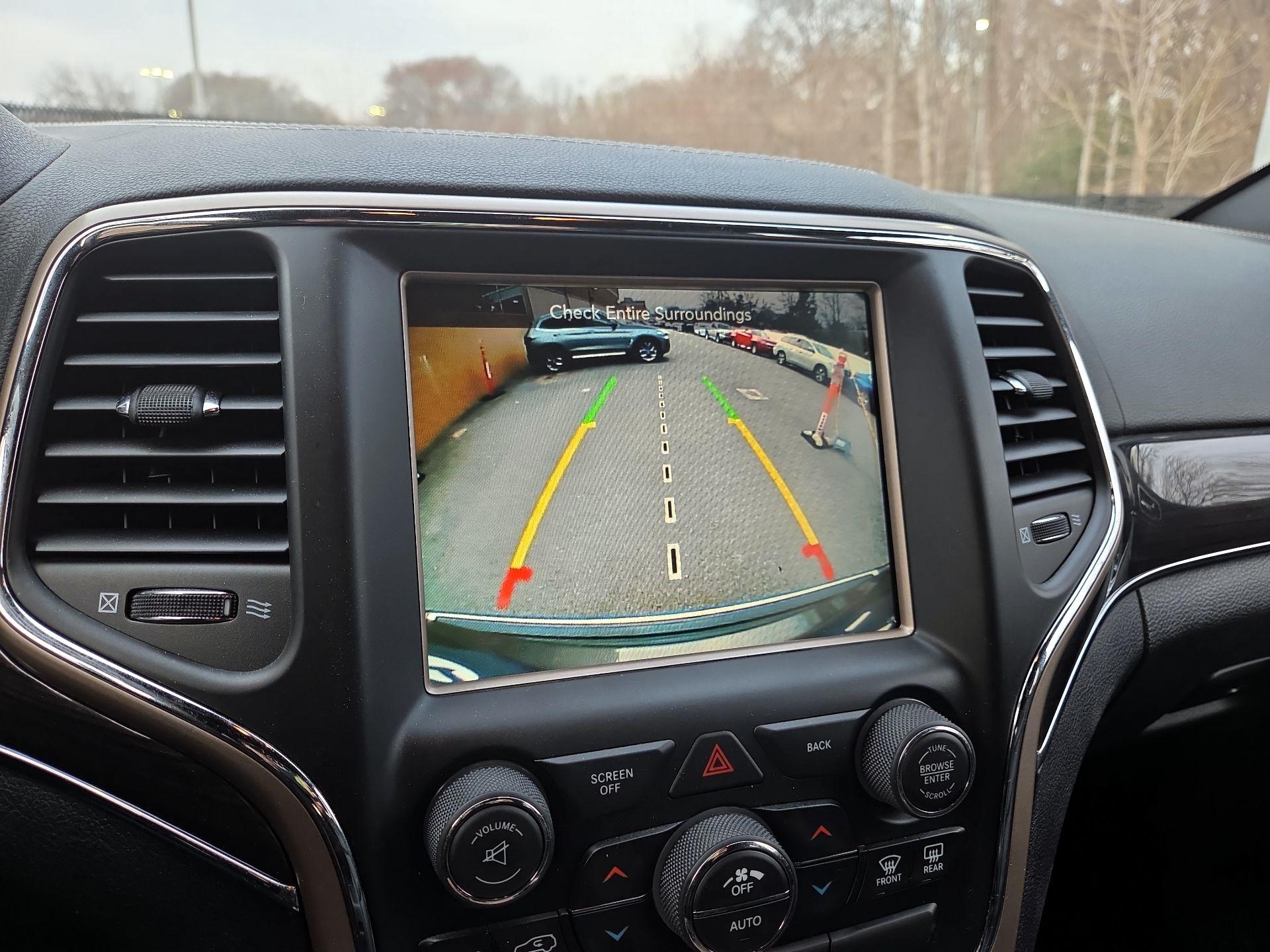 Thumbnail: 2015 Jeep Grand Cherokee - 13