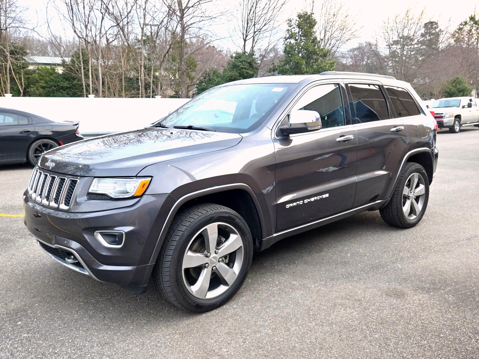 Thumbnail: 2015 Jeep Grand Cherokee - 3