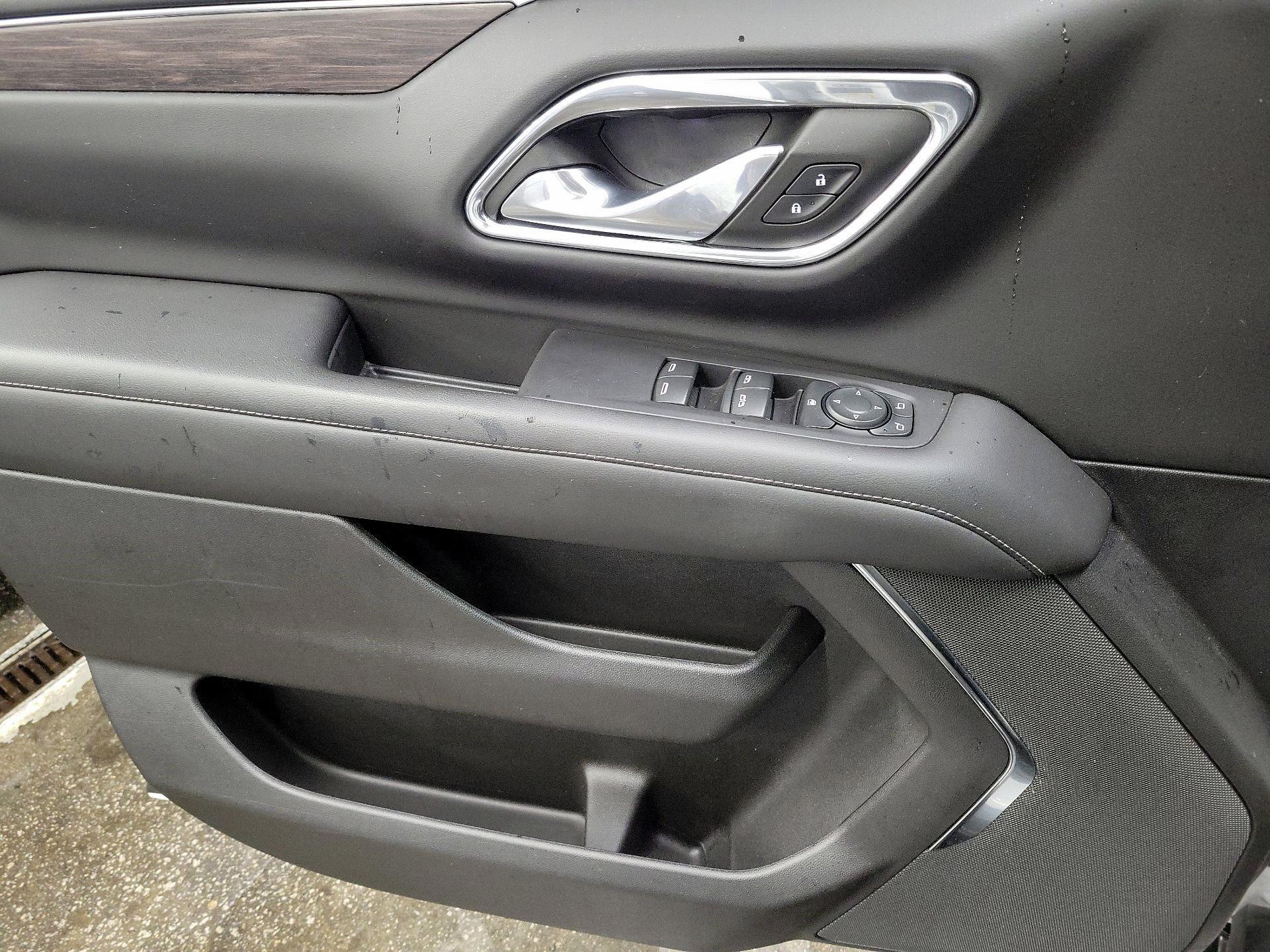 Thumbnail: 2023 Chevrolet Tahoe - 10