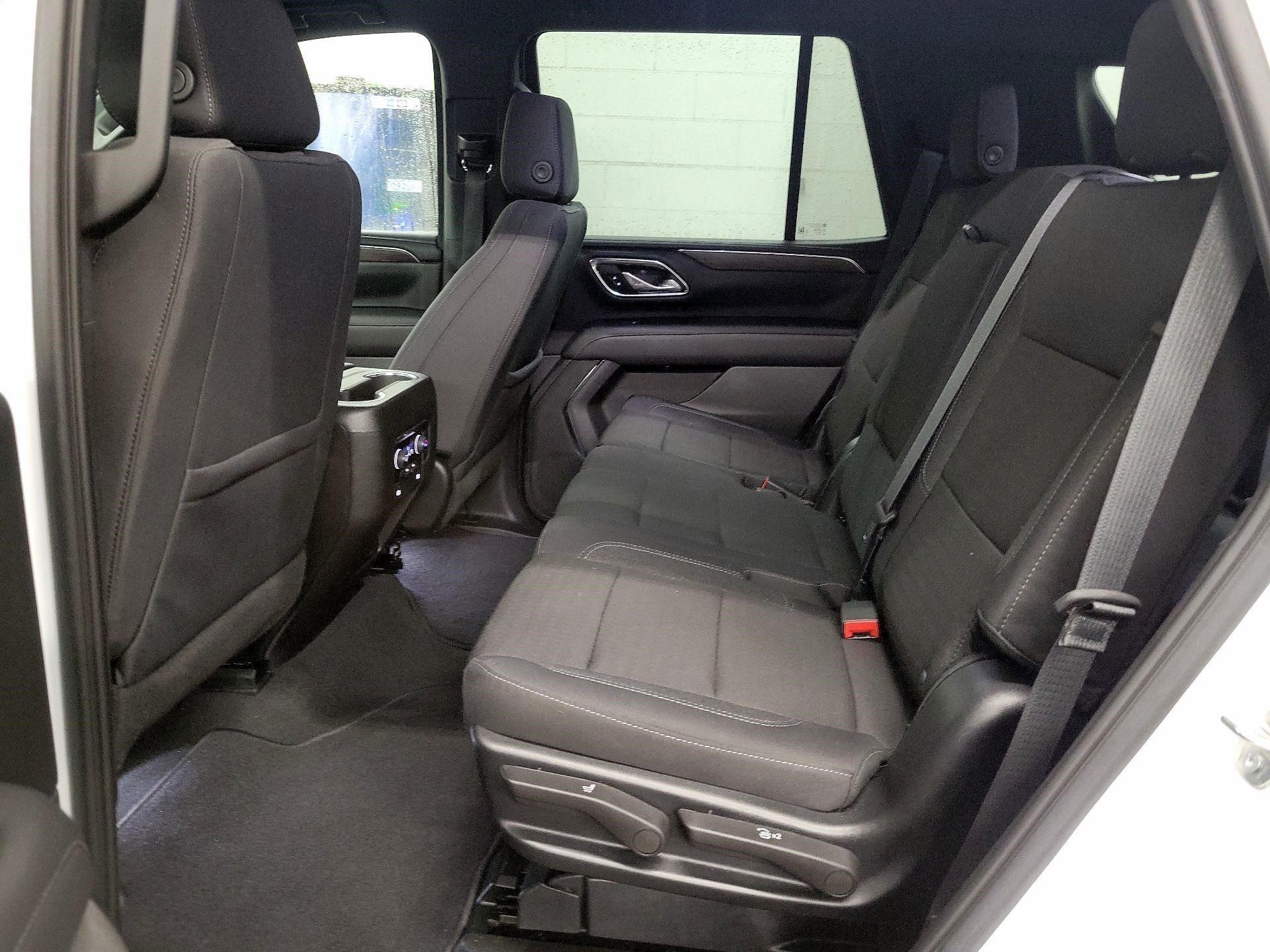 Thumbnail: 2023 Chevrolet Tahoe - 17