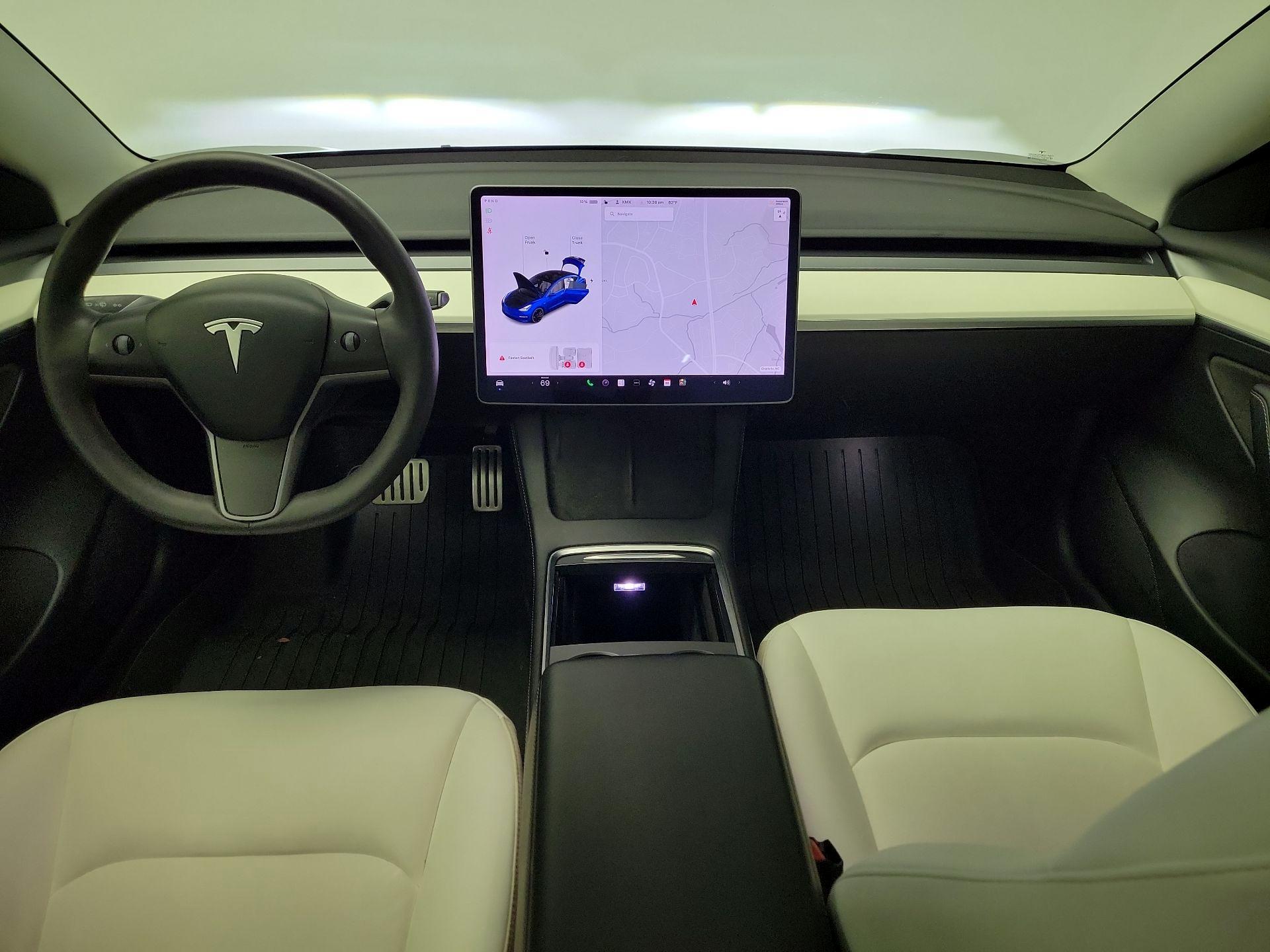 Thumbnail: 2022 Tesla Model 3 - 9