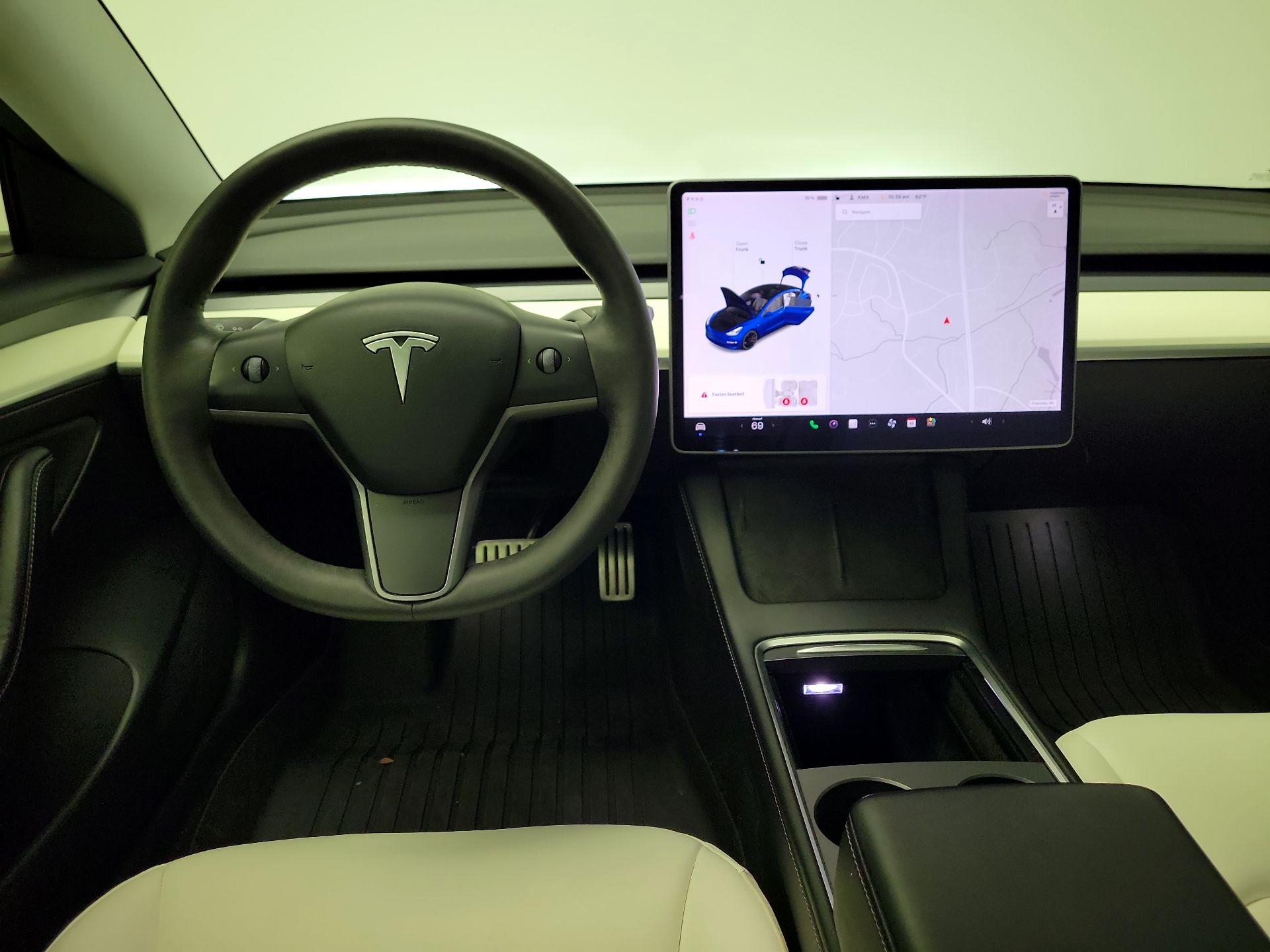 Thumbnail: 2022 Tesla Model 3 - 10