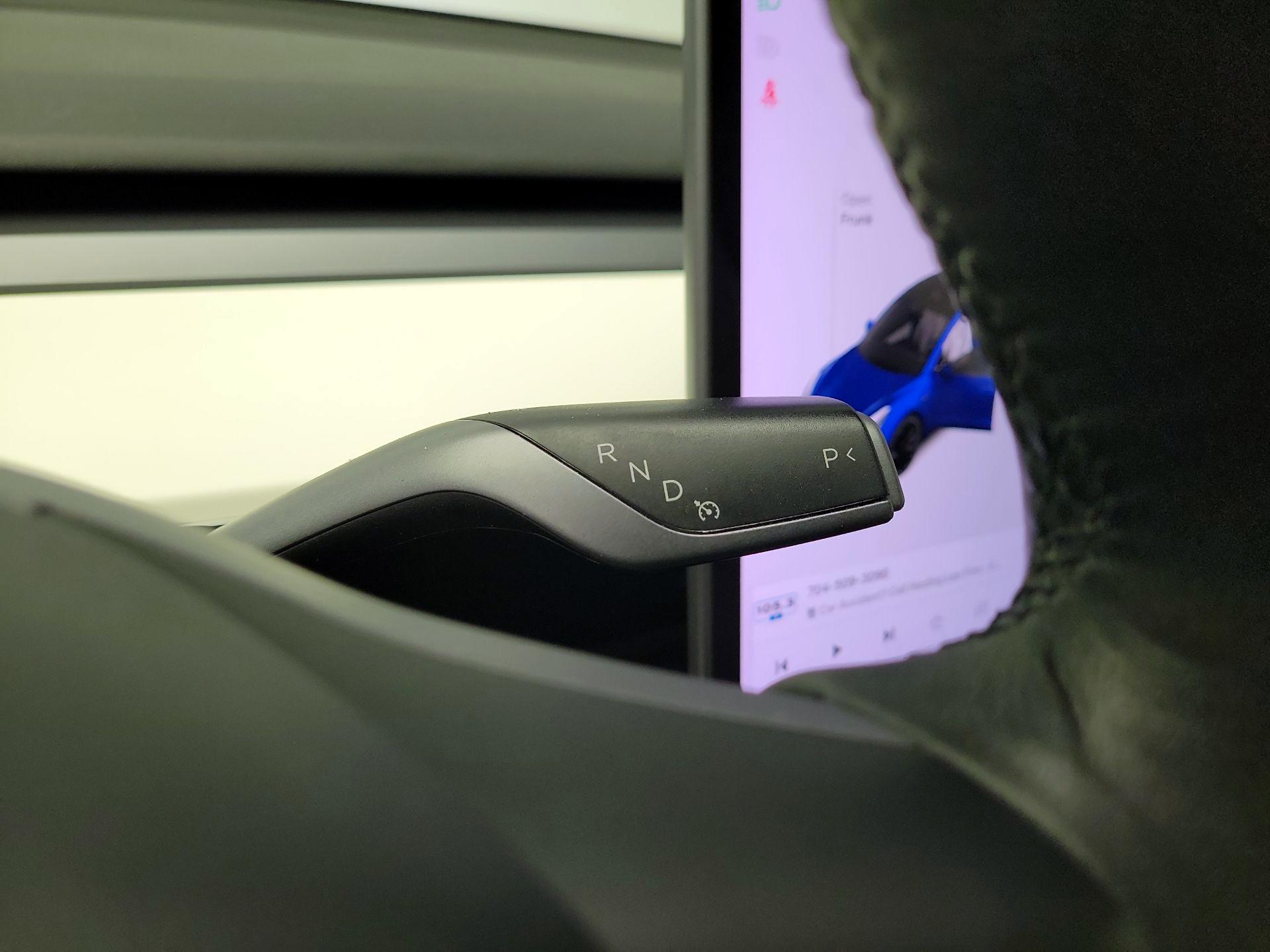 Thumbnail: 2022 Tesla Model 3 - 17