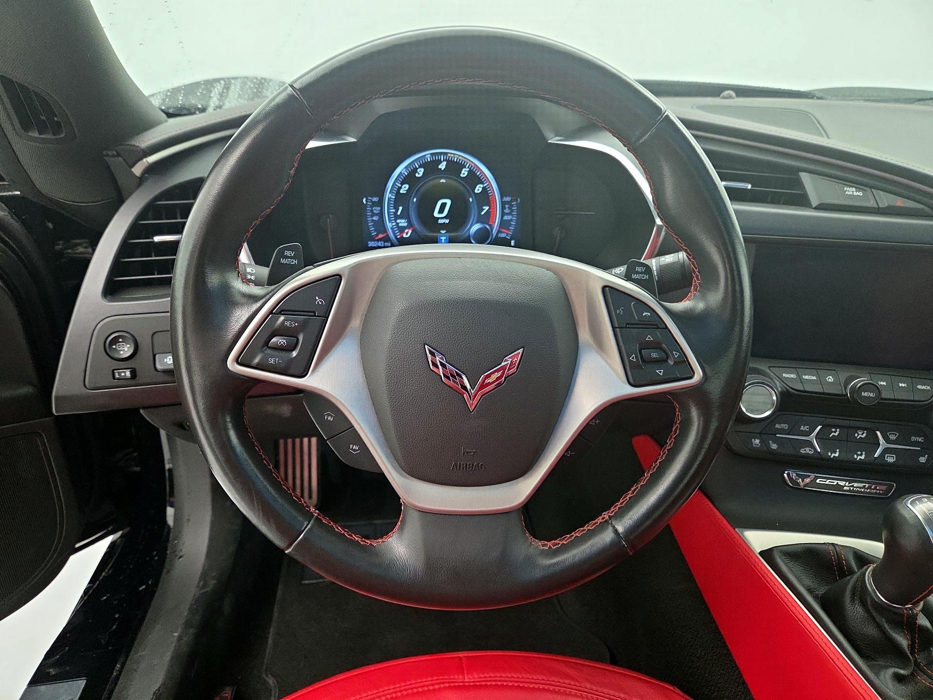 Thumbnail: 2015 Chevrolet Corvette - 10