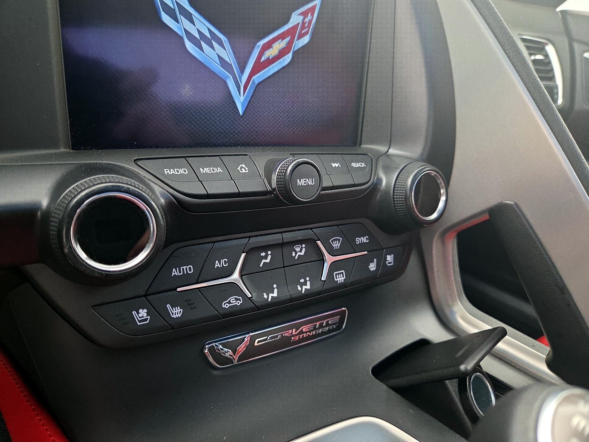 Thumbnail: 2015 Chevrolet Corvette - 16