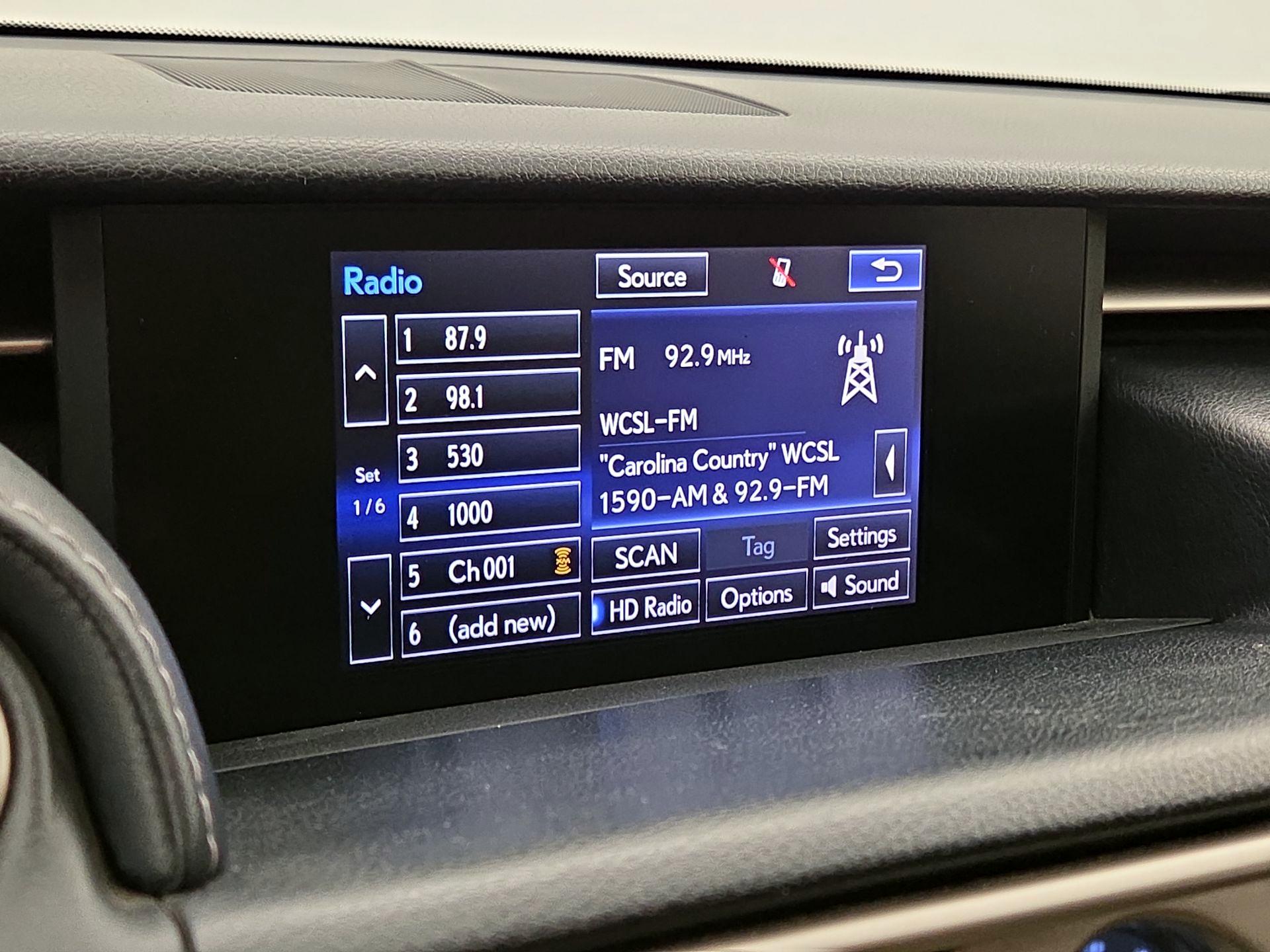 Thumbnail: 2015 Lexus IS - 15