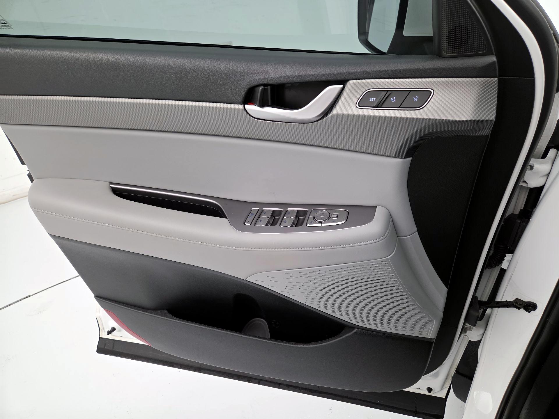 Thumbnail: 2022 Hyundai Palisade - 12