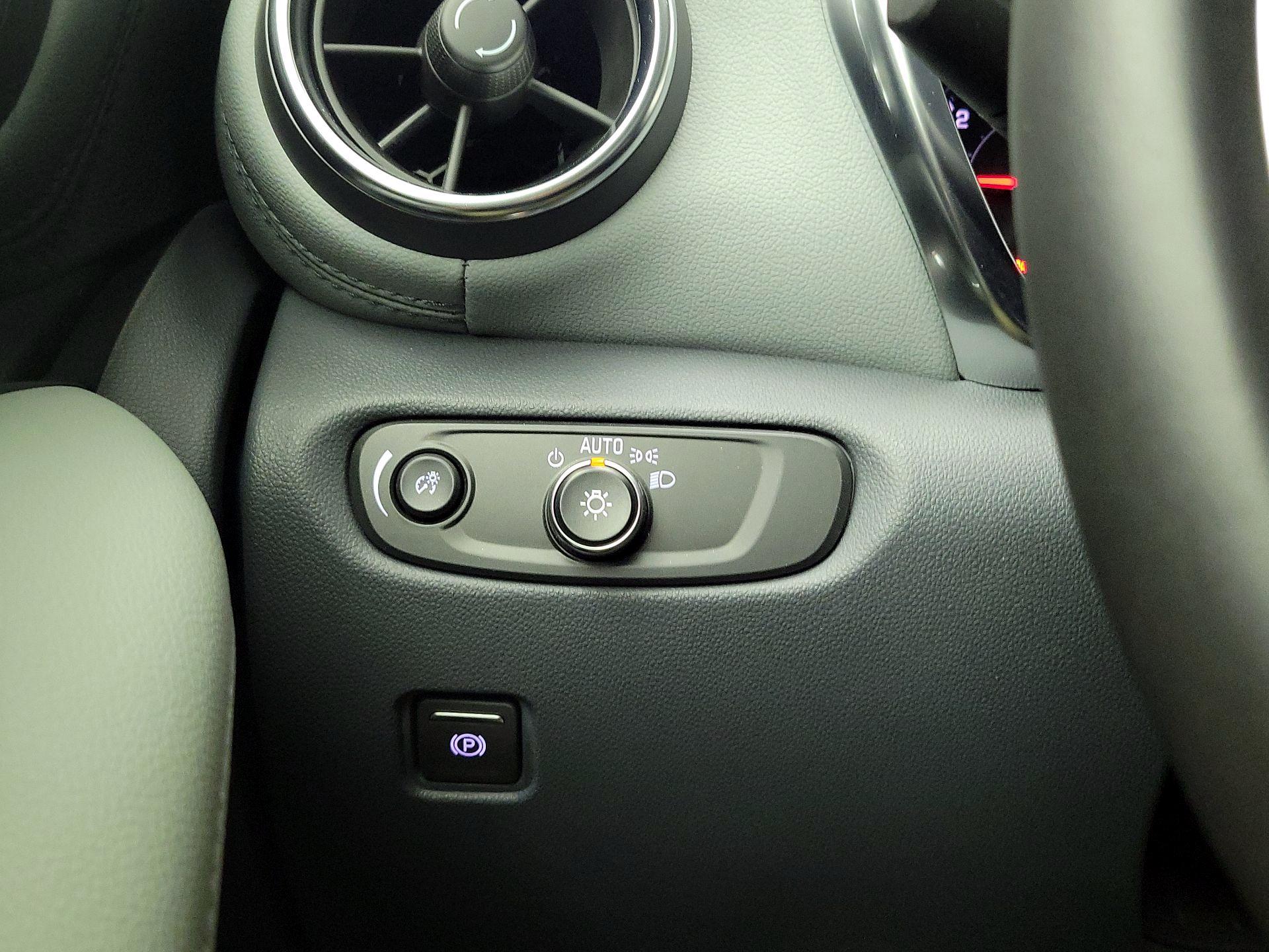 Thumbnail: 2021 Chevrolet Blazer - 13