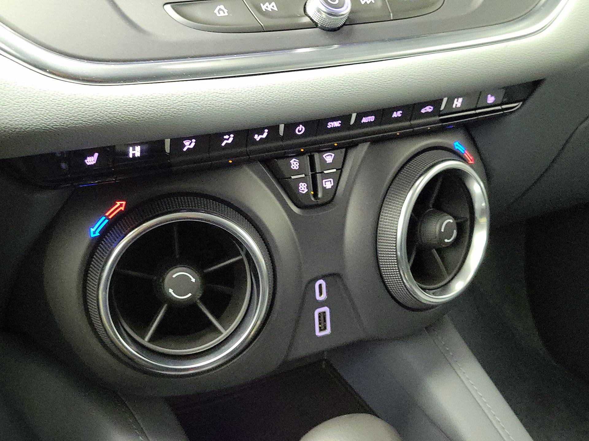 Thumbnail: 2021 Chevrolet Blazer - 16