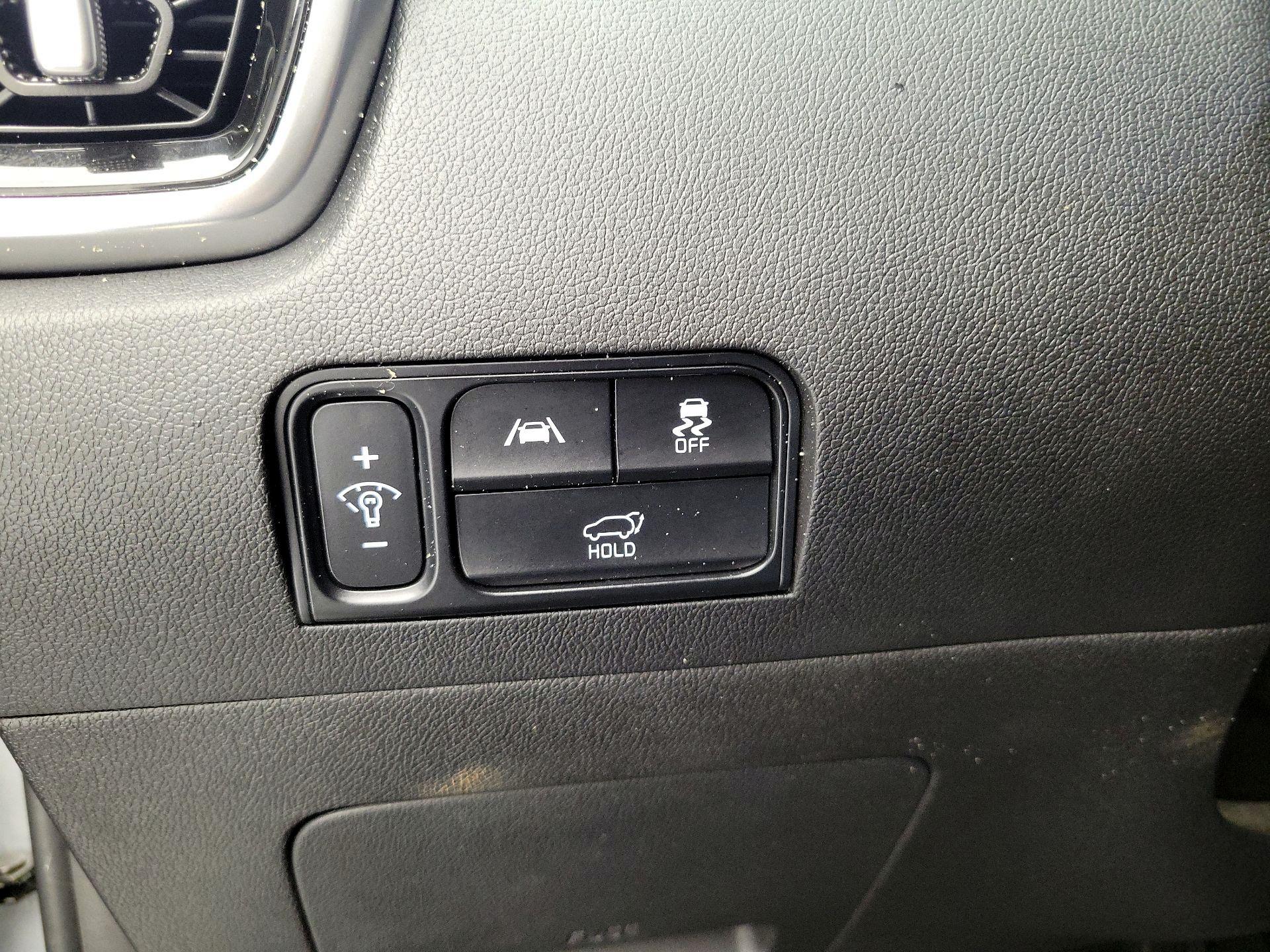 Thumbnail: 2021 Kia Sorento - 13