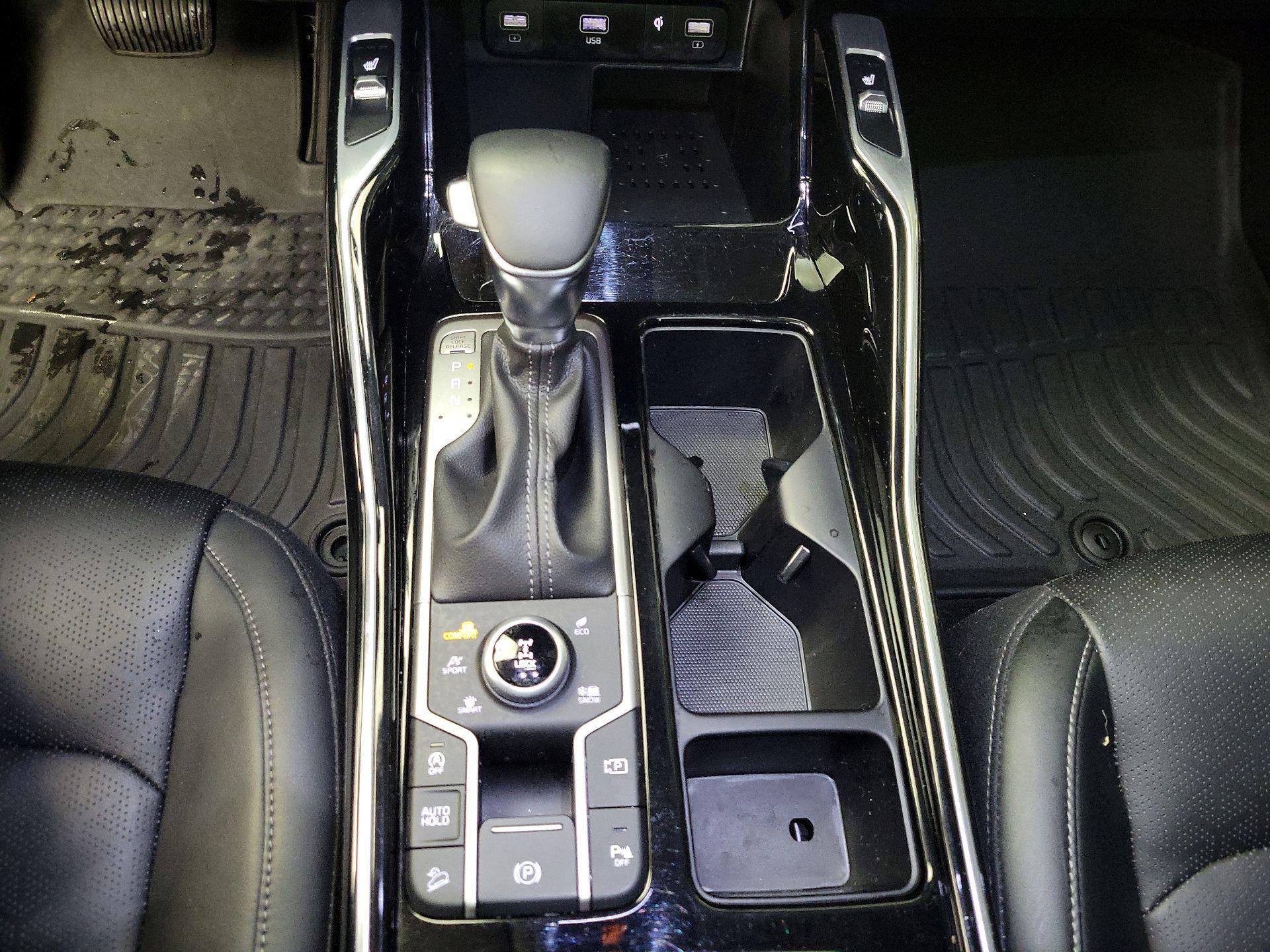 Thumbnail: 2021 Kia Sorento - 18