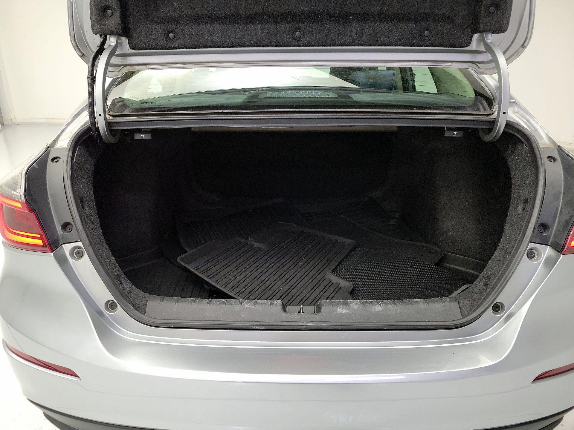 Thumbnail: 2022 Honda Insight - 20