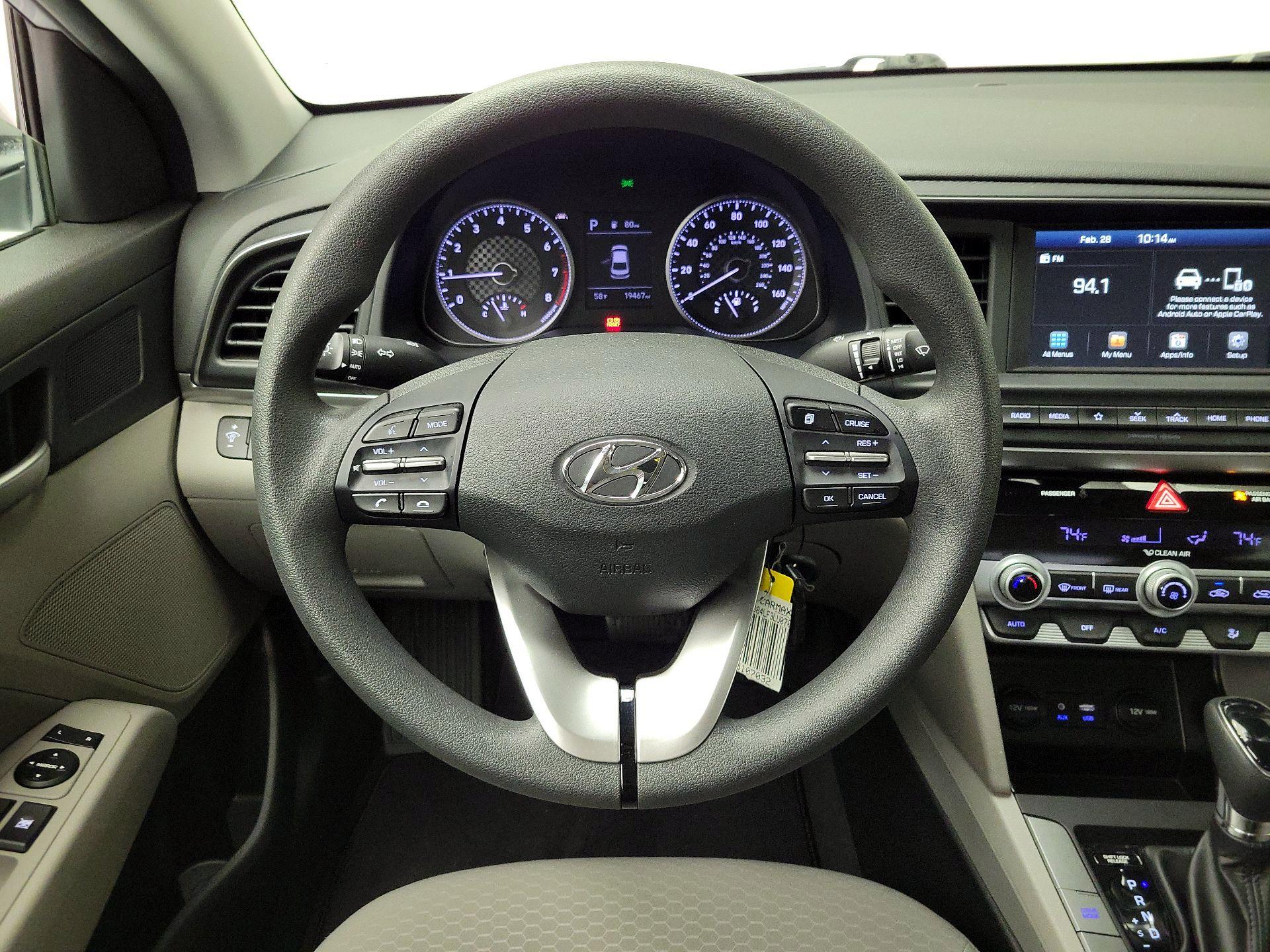 Thumbnail: 2020 Hyundai Elantra - 10