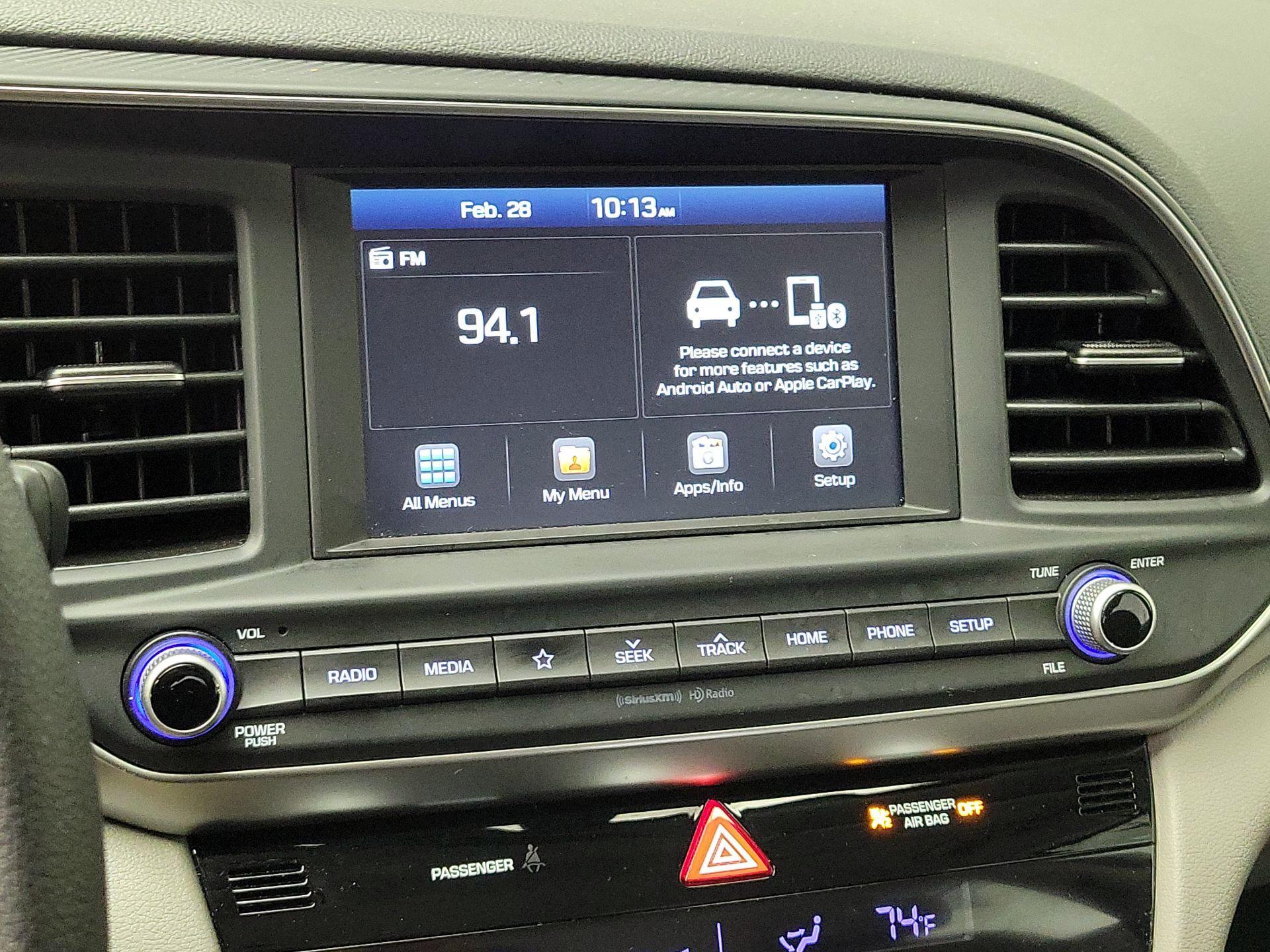 Thumbnail: 2020 Hyundai Elantra - 15