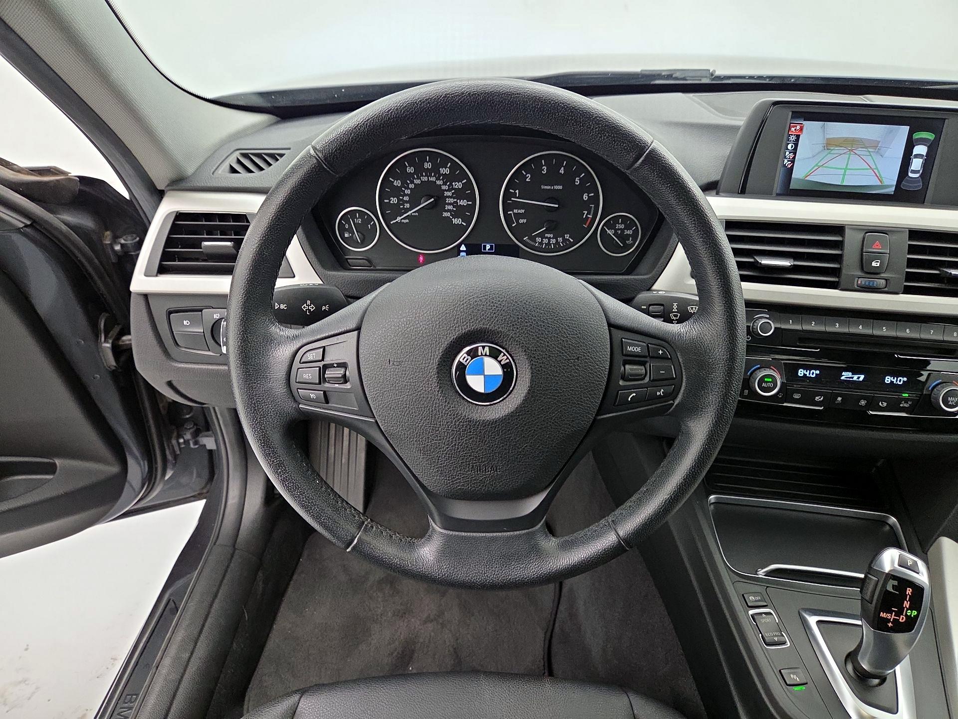 Thumbnail: 2017 BMW 3 Series - 10