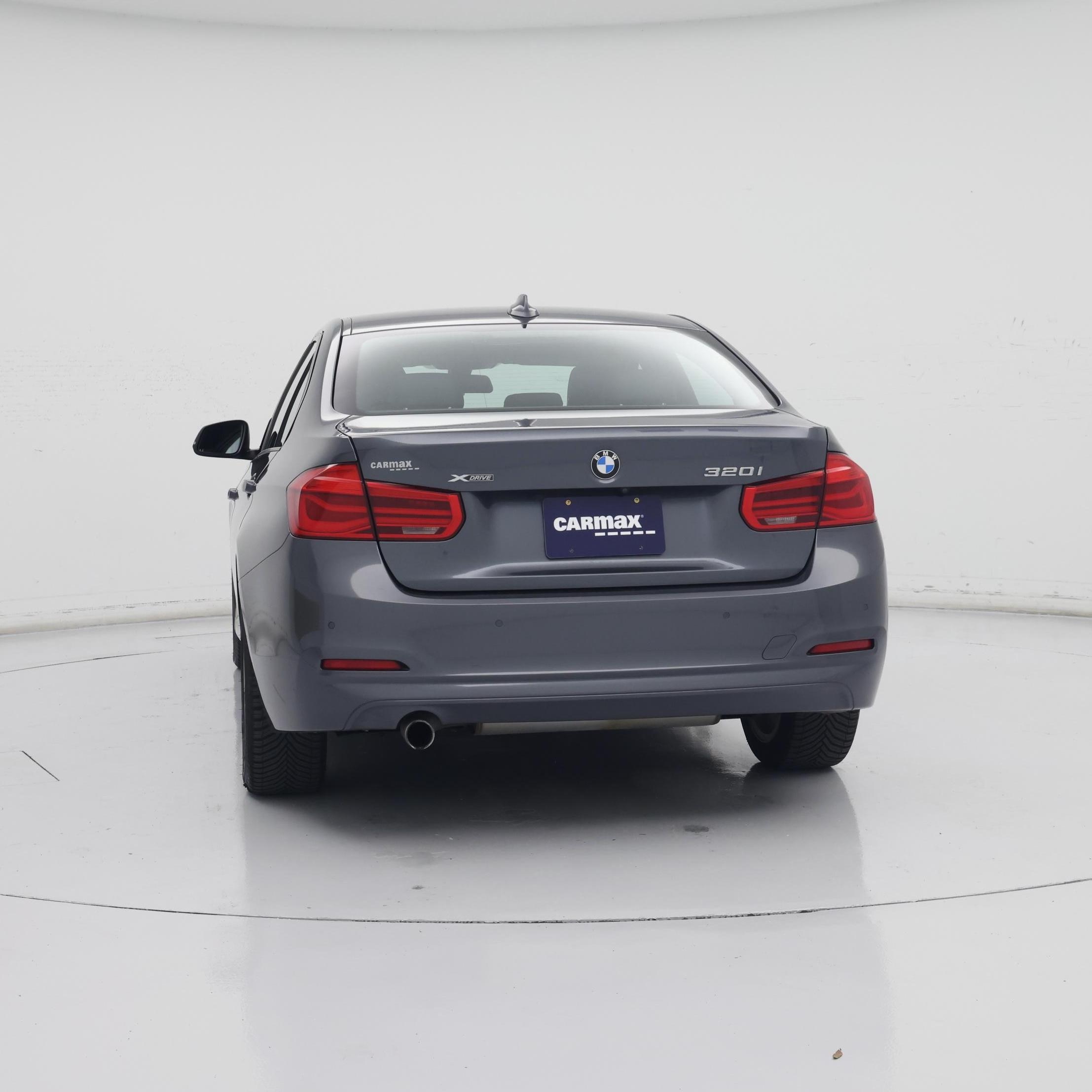 Thumbnail: 2017 BMW 3 Series - 6