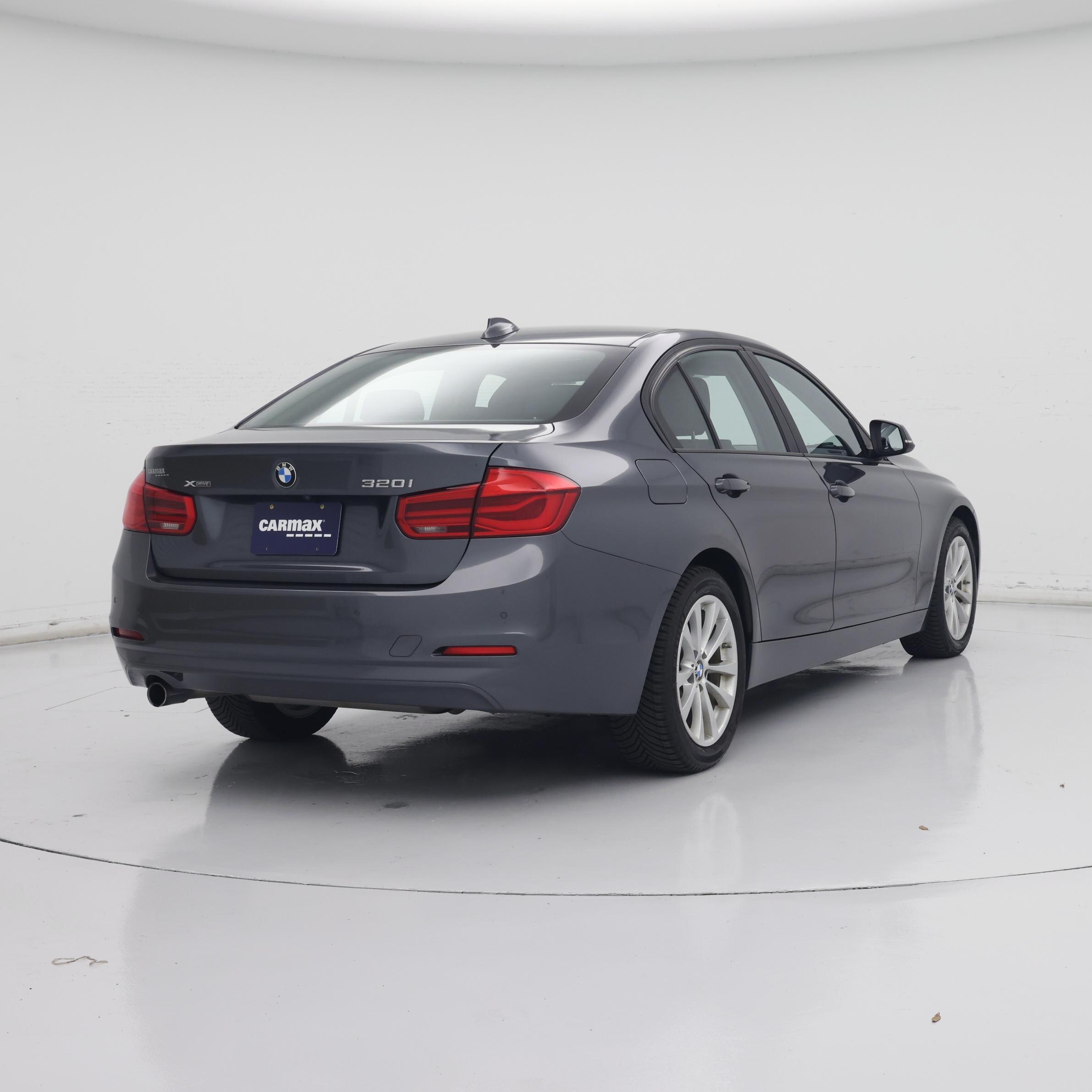 Thumbnail: 2017 BMW 3 Series - 8