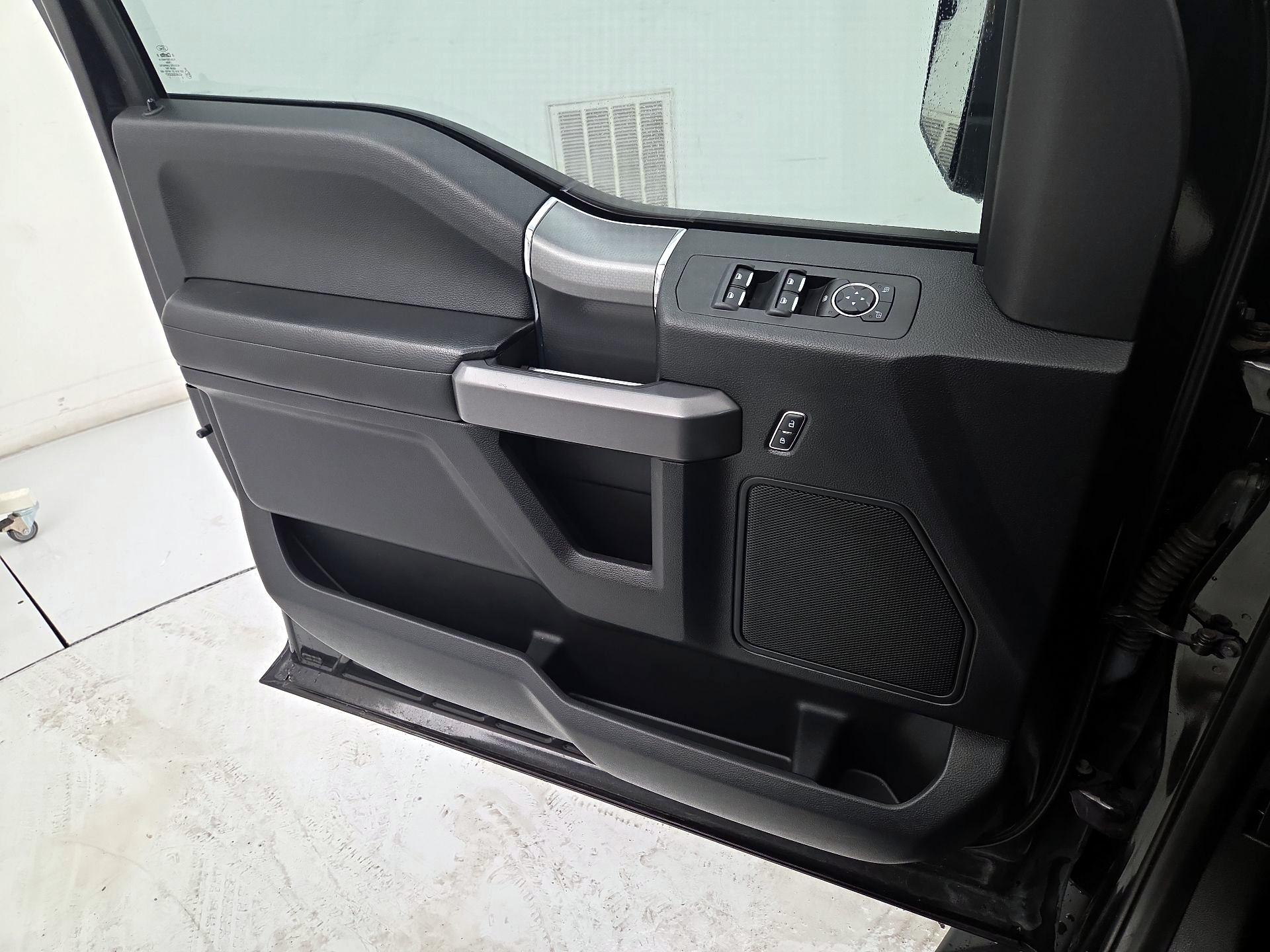 Thumbnail: 2015 Ford F-150 - 12