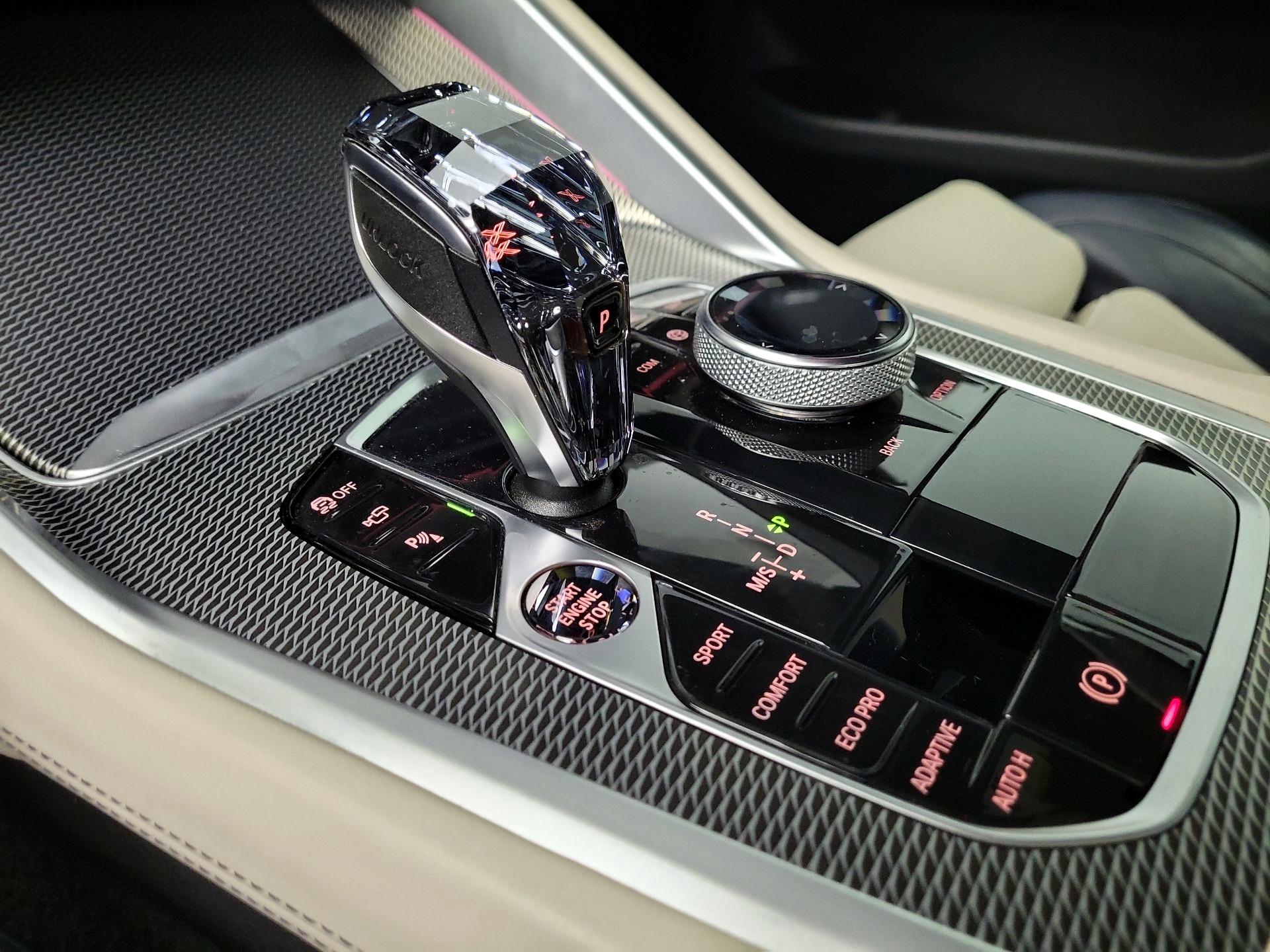 Thumbnail: 2021 BMW X6 - 17