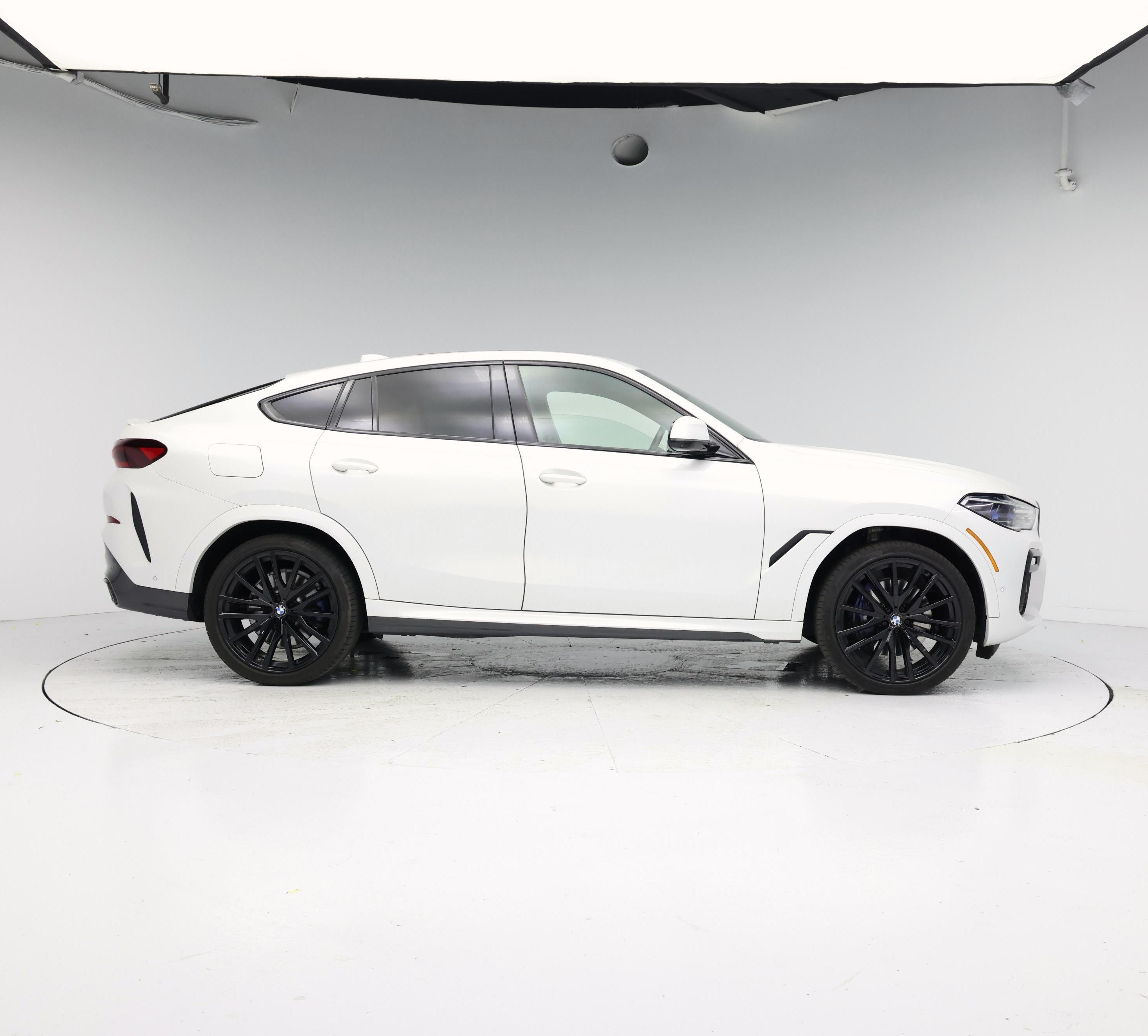 Thumbnail: 2021 BMW X6 - 7