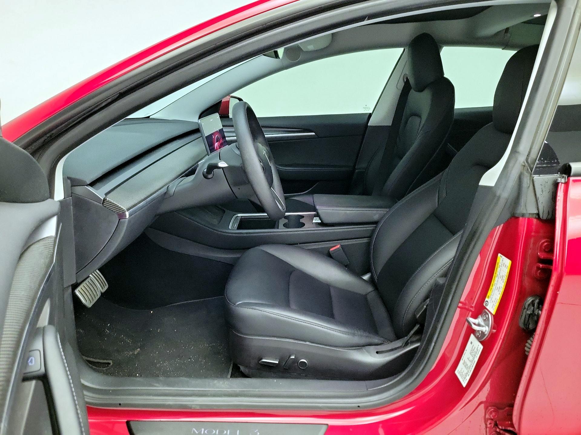 Thumbnail: 2022 Tesla Model 3 - 11