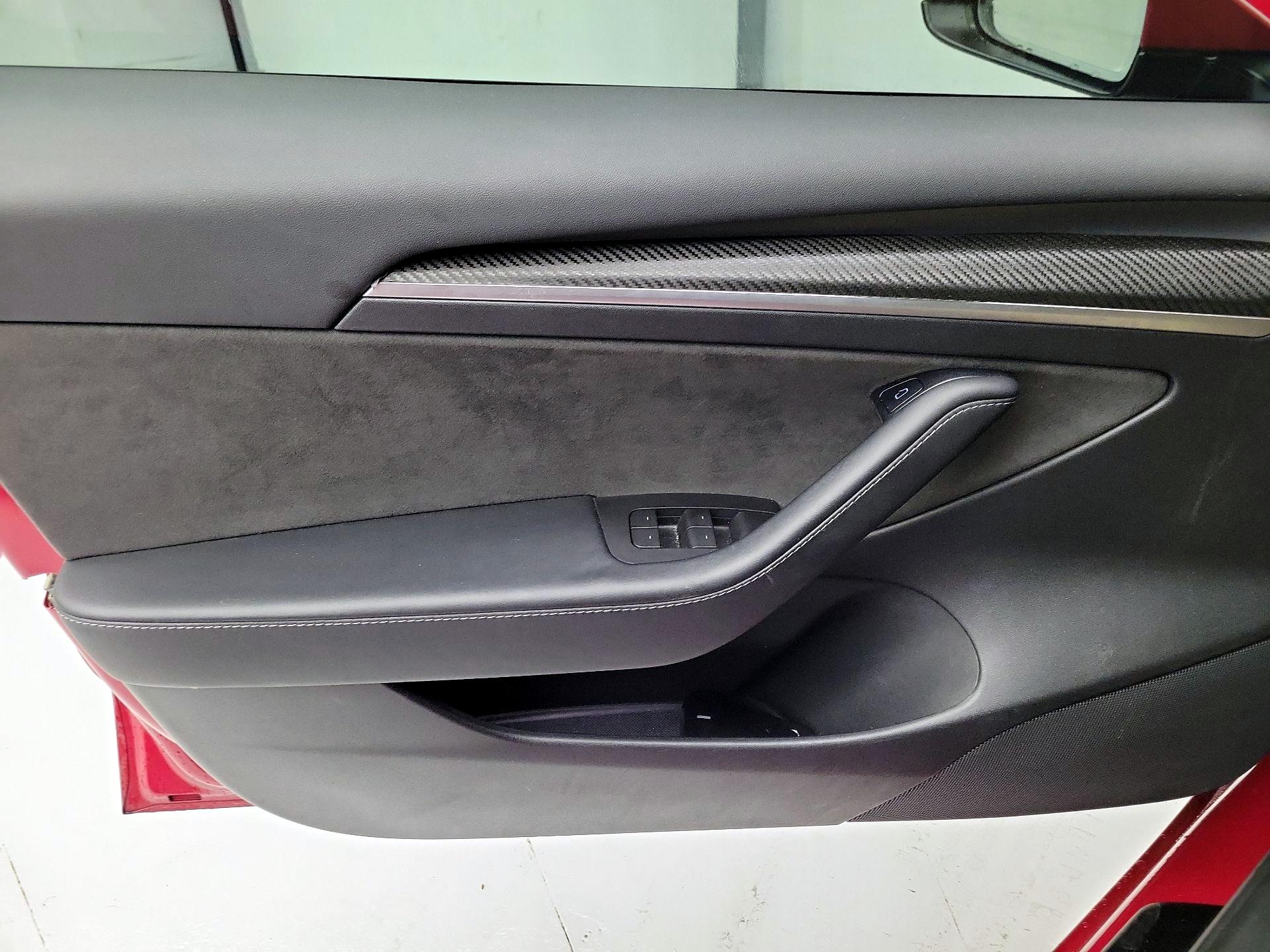 Thumbnail: 2022 Tesla Model 3 - 12