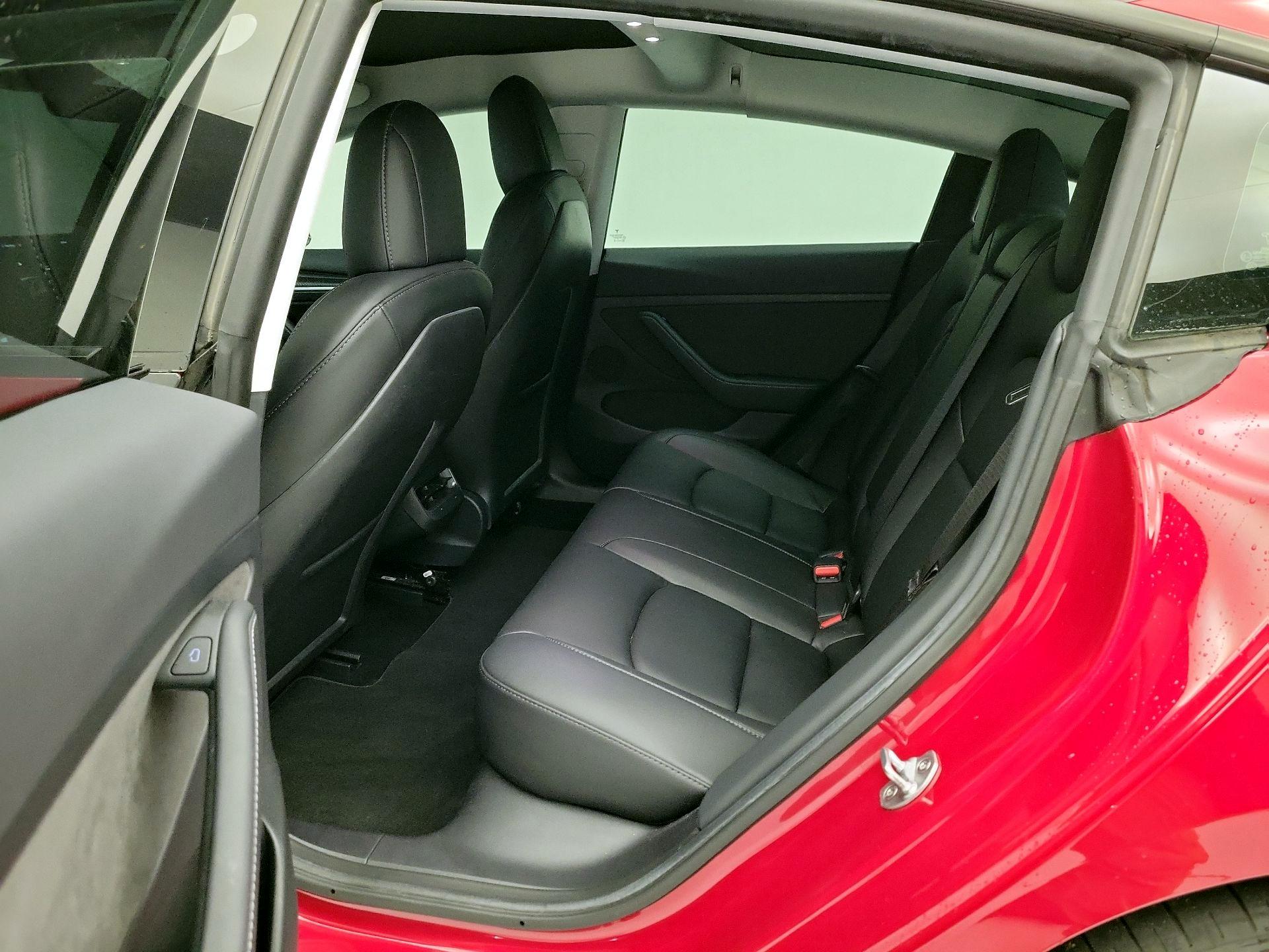 Thumbnail: 2022 Tesla Model 3 - 20