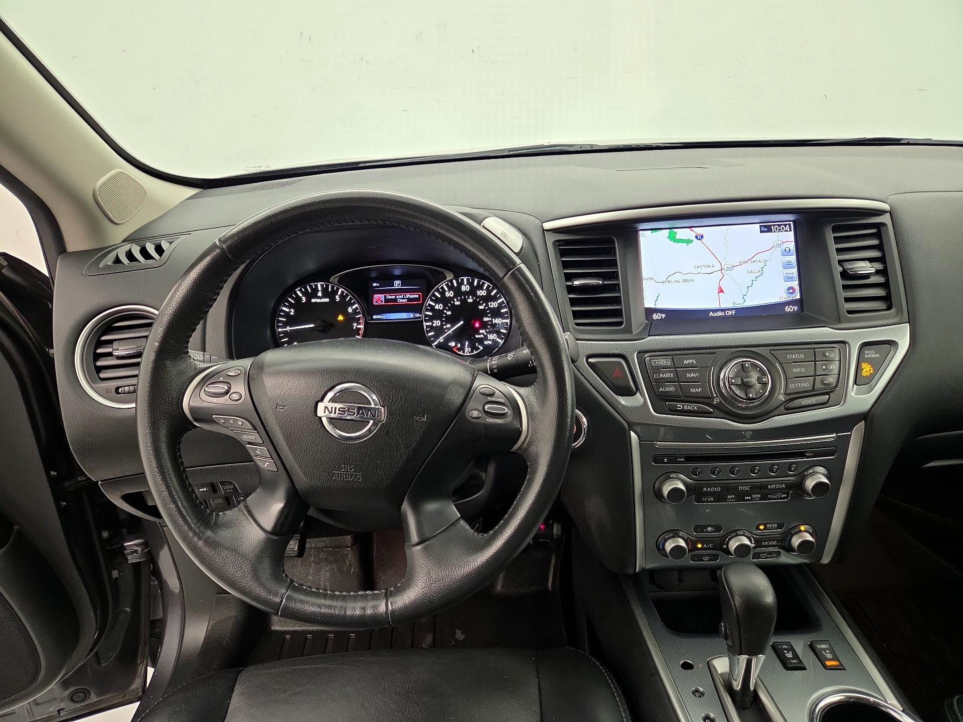 Thumbnail: 2017 Nissan Pathfinder - 9