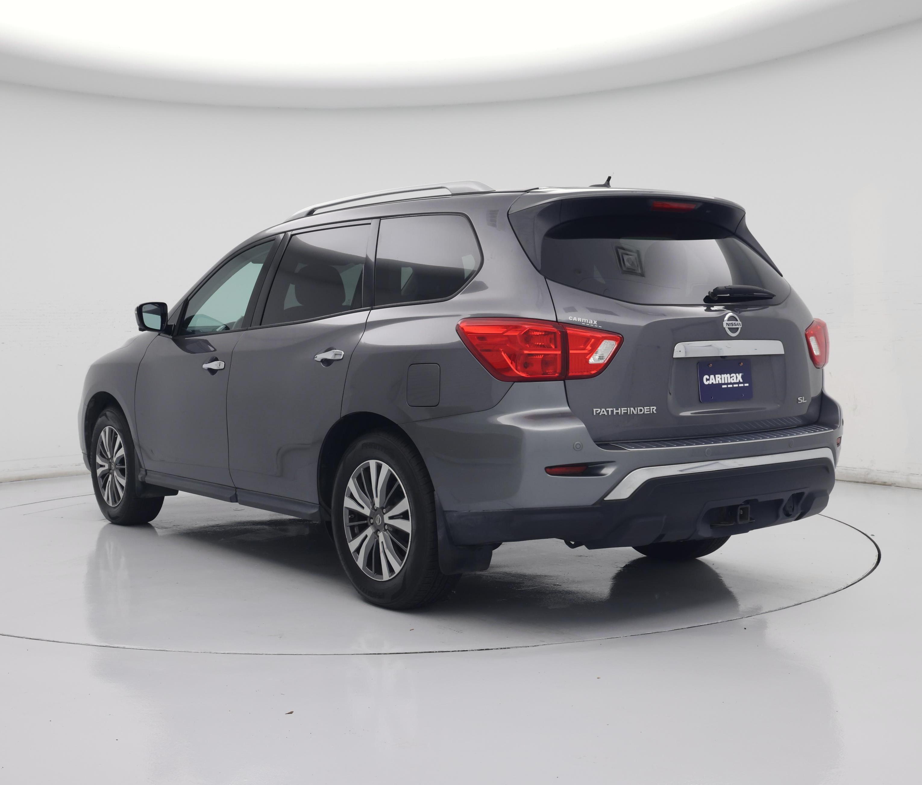 Thumbnail: 2017 Nissan Pathfinder - 2