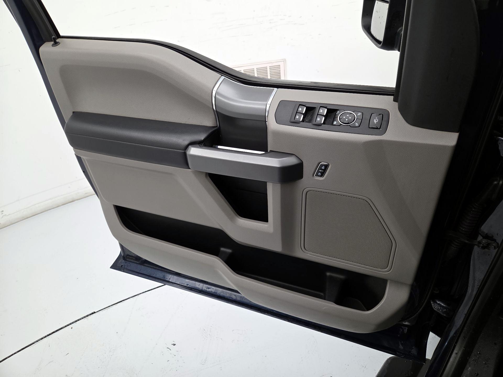 Thumbnail: 2017 Ford F-250 - 12