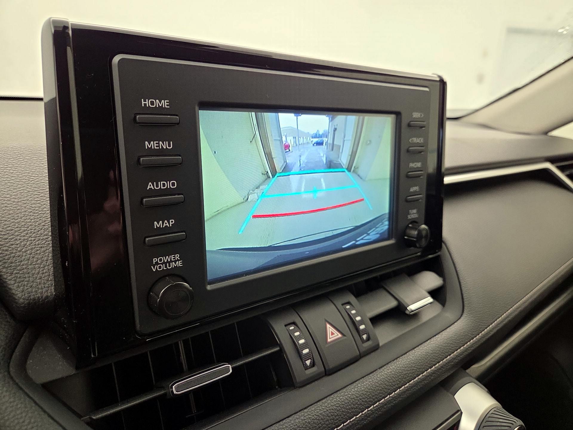 Thumbnail: 2019 Toyota RAV4 - 14